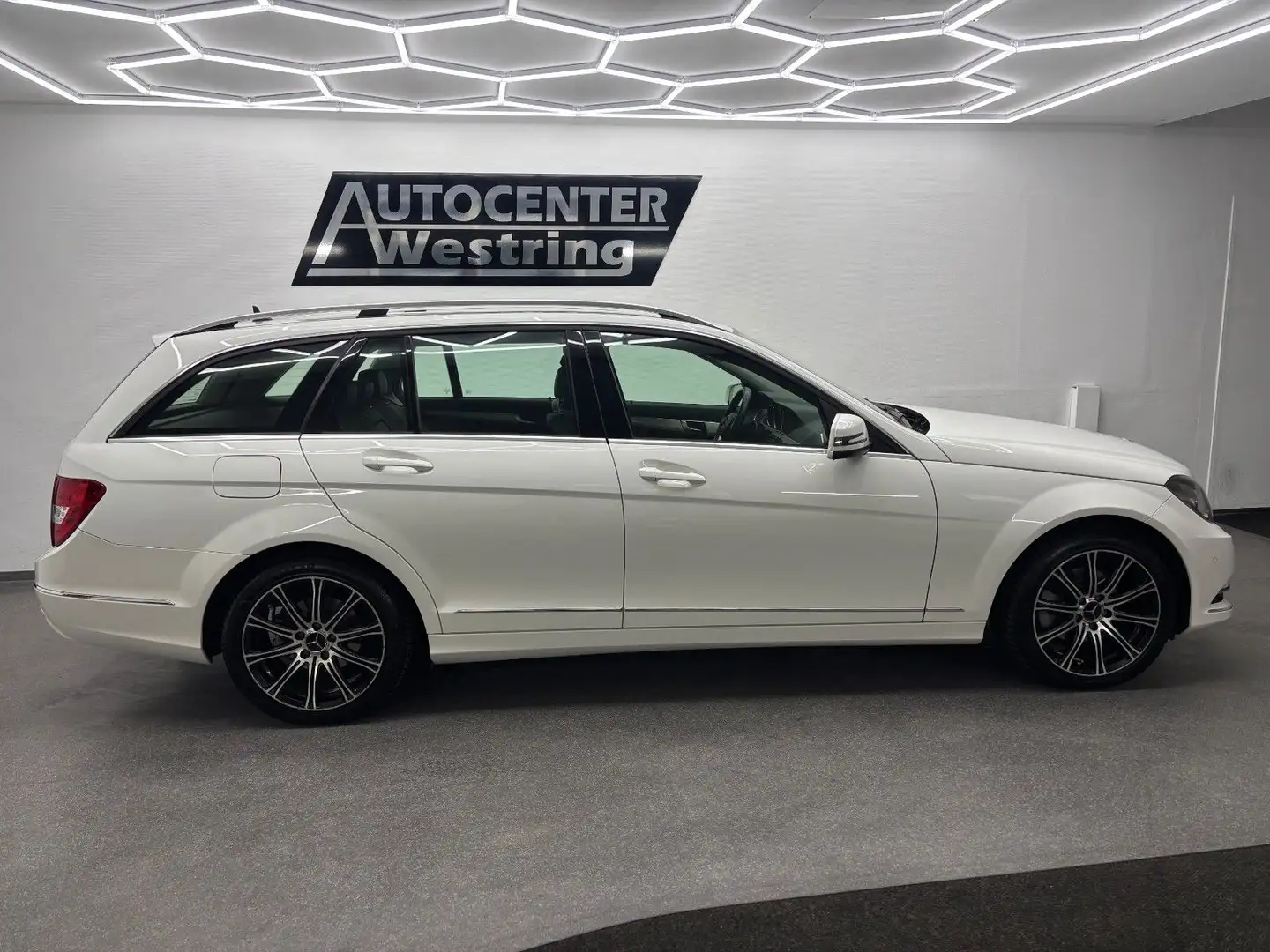 Mercedes-Benz C 180 T CGI Automatik*Avantgarde*Leder*Navi*AHK Weiß - 2