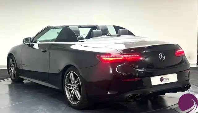 Mercedes-Benz E-Class view 5