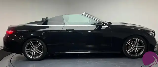 Mercedes-Benz E-Class view 3