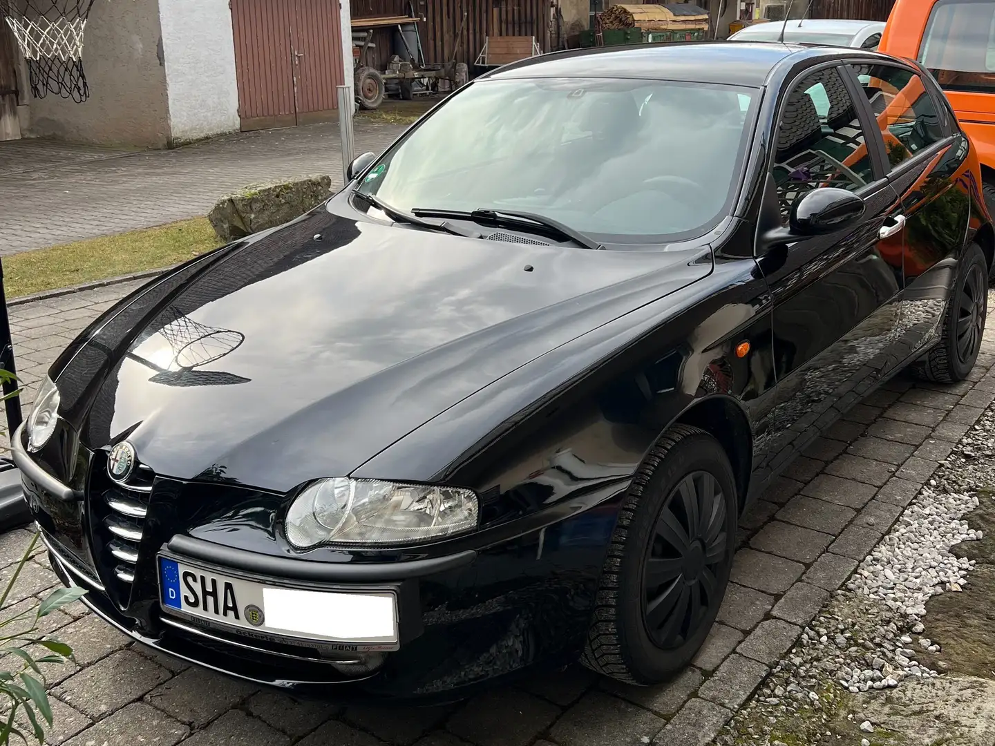 Alfa Romeo 147 147 5-Türer 1.6 Twin Spark ECO Distinctive Negro - 1