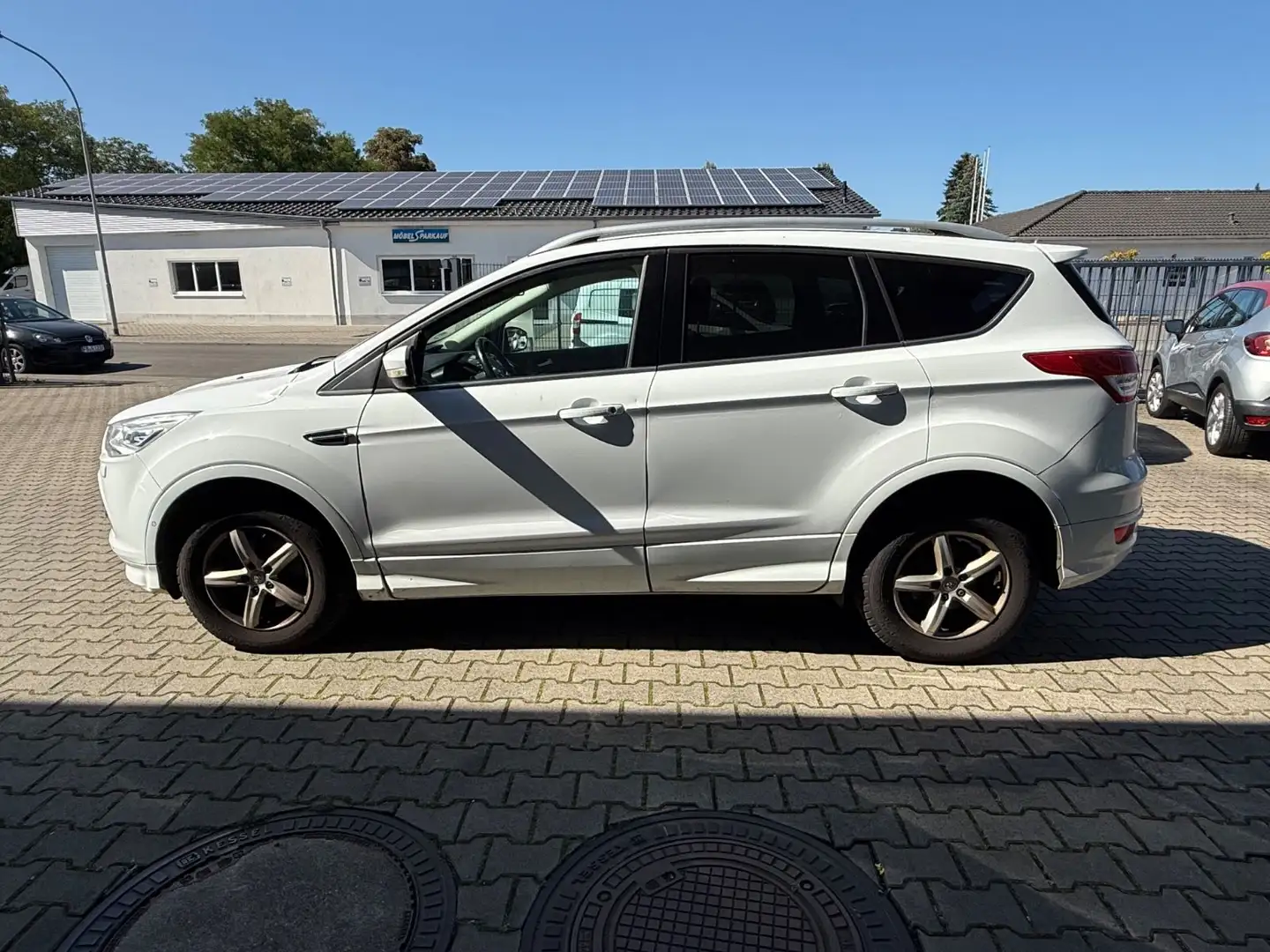 Ford Kuga Individual *NAVI*LED*LEDER*SITZHZ*AHK*TEMPO Weiß - 2