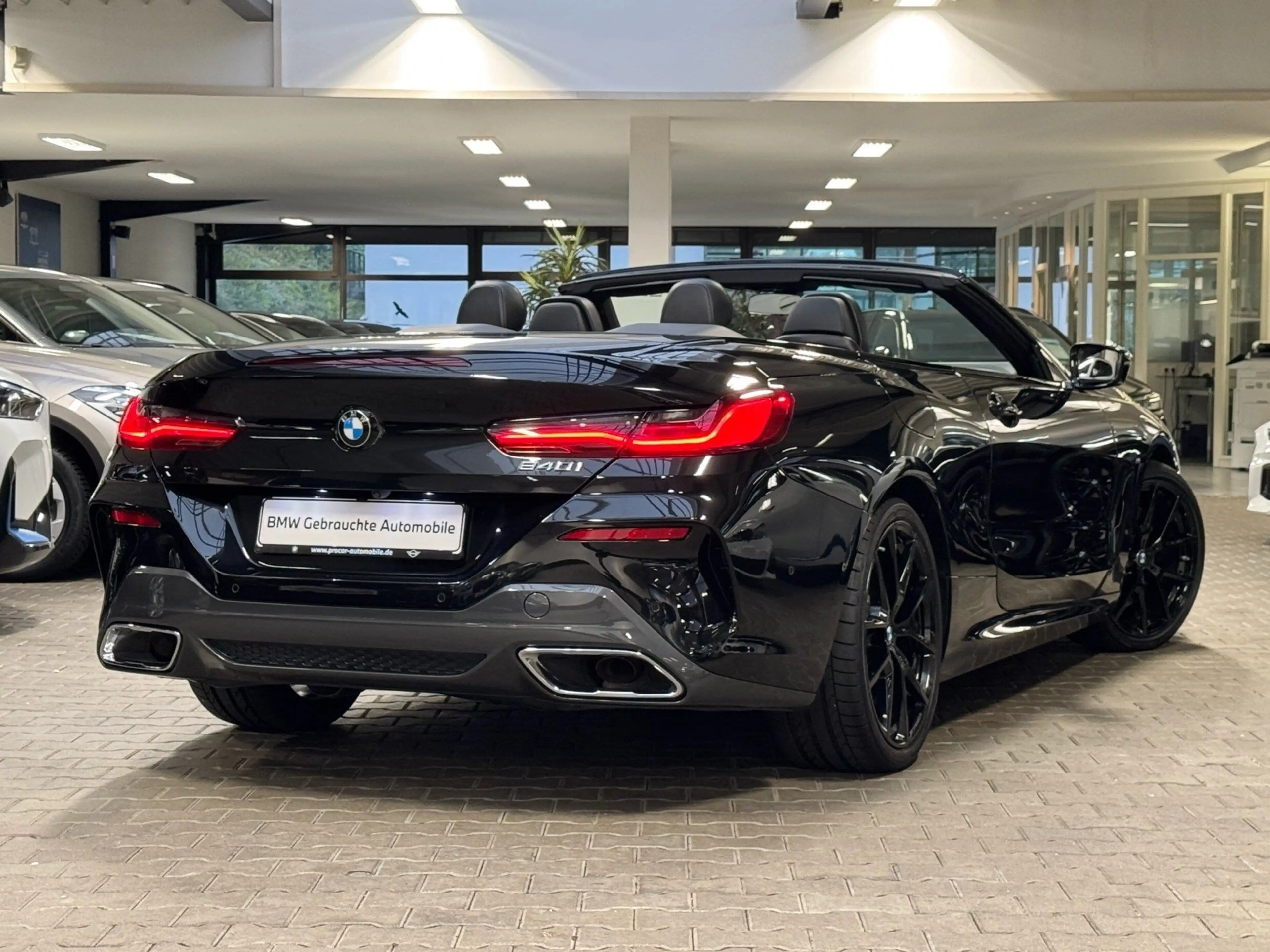 BMW 840 i Cabrio Laser DA Prof 360° H/K 20'' Komfortzugang — photo 2