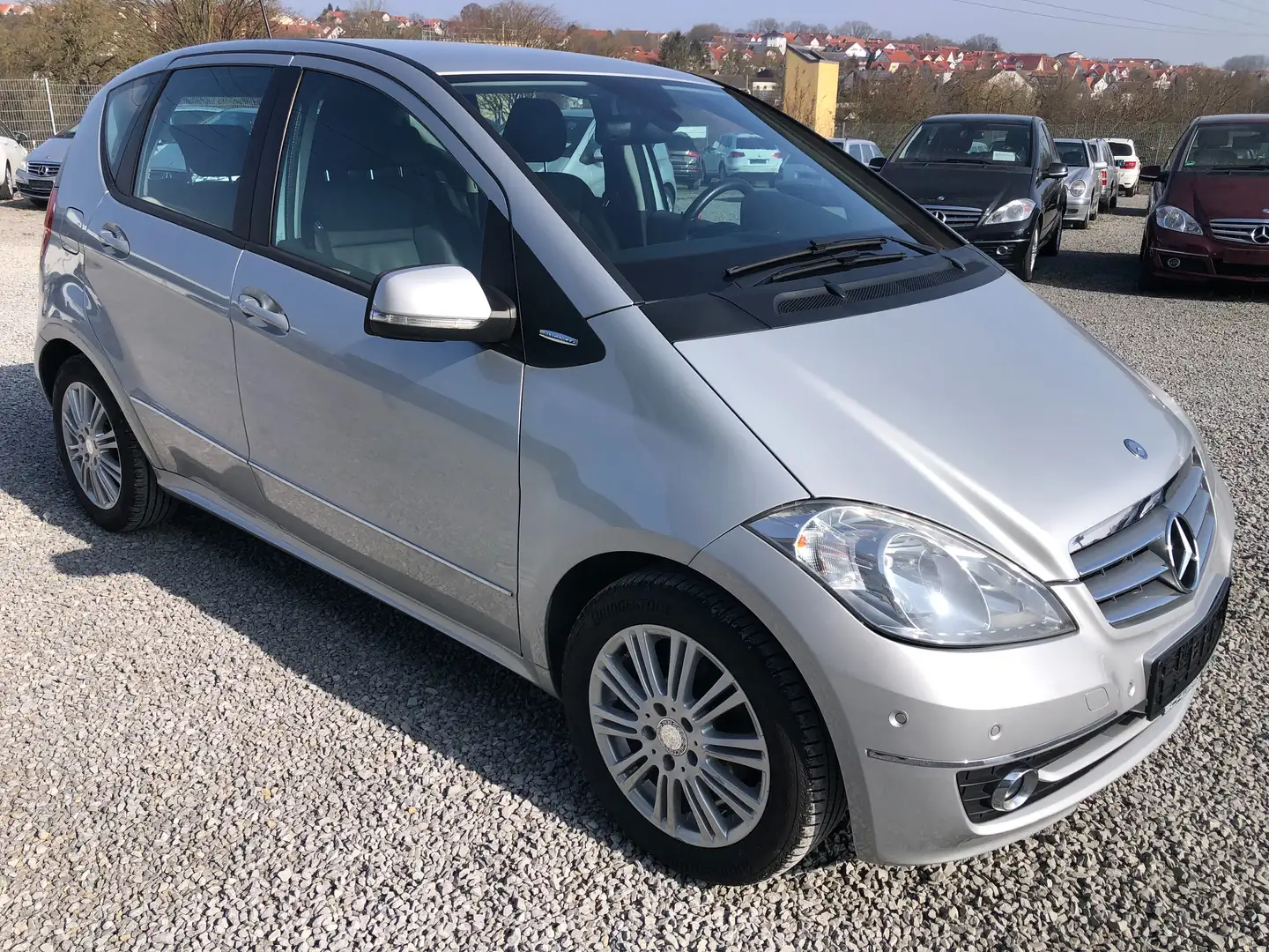 Mercedes-Benz A 160 Autotronic ELEGANCE*Leder*Park-Assistent*2.Hand* Silber - 2