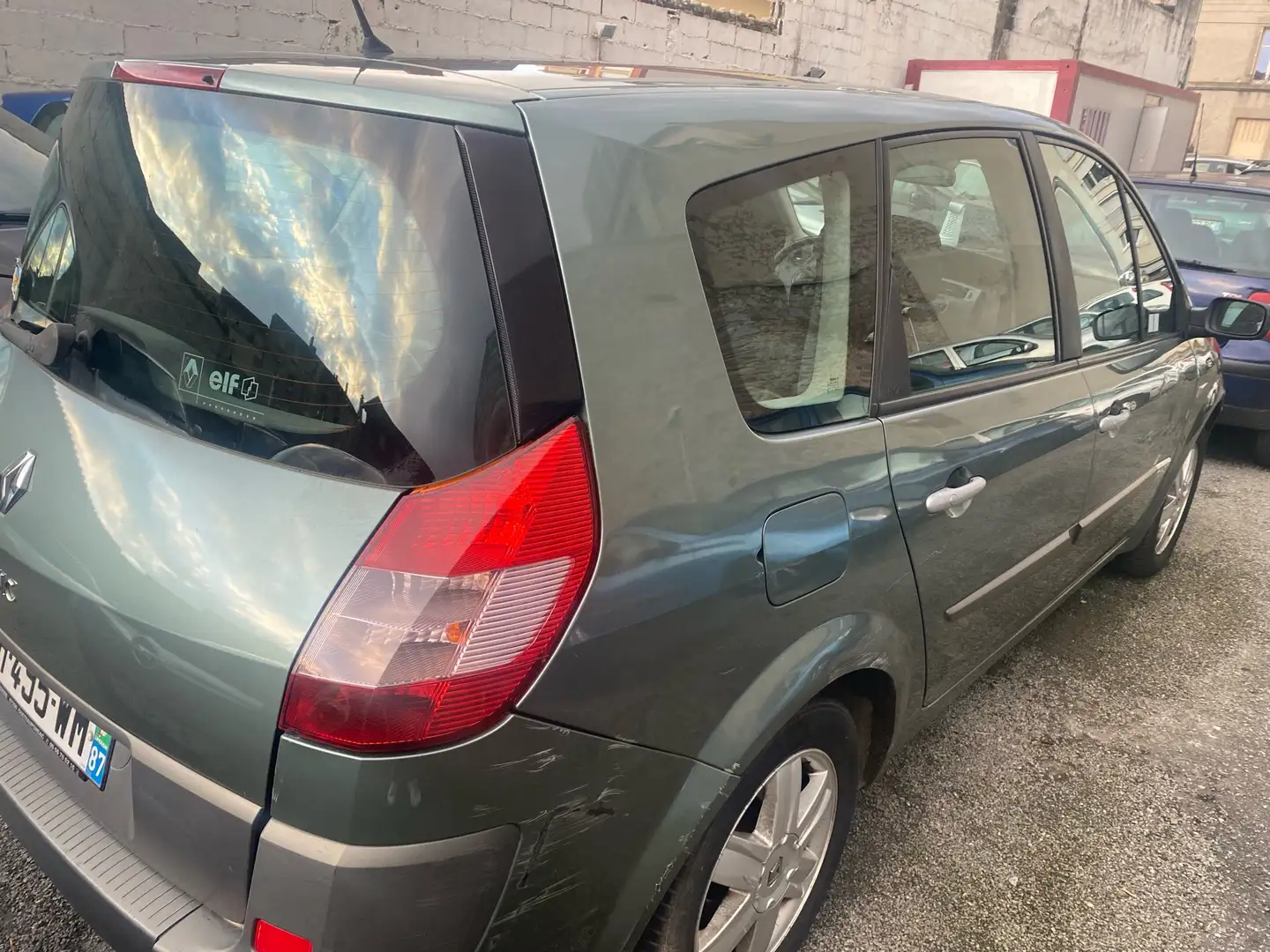 Renault Scenic 1.9 dCi 120 Confort Authentique - 2