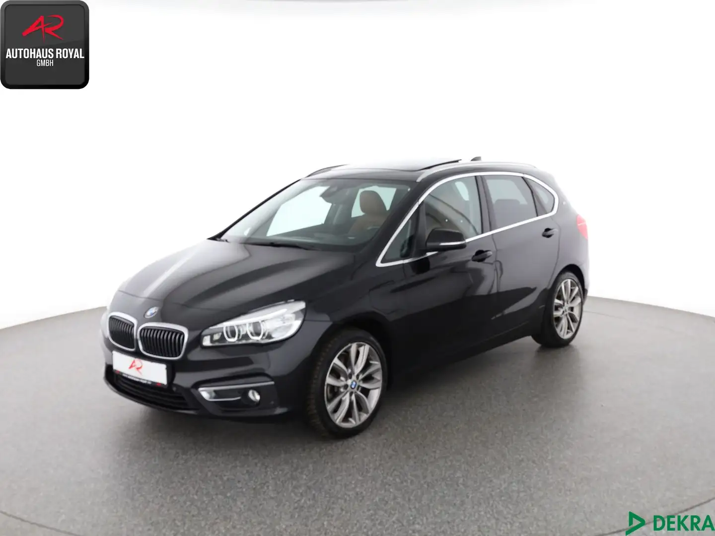BMW Active Hybrid 7 225 Active Tourer 1.5 xe LUXURY LINE HUD,KEYLESS crna - 1