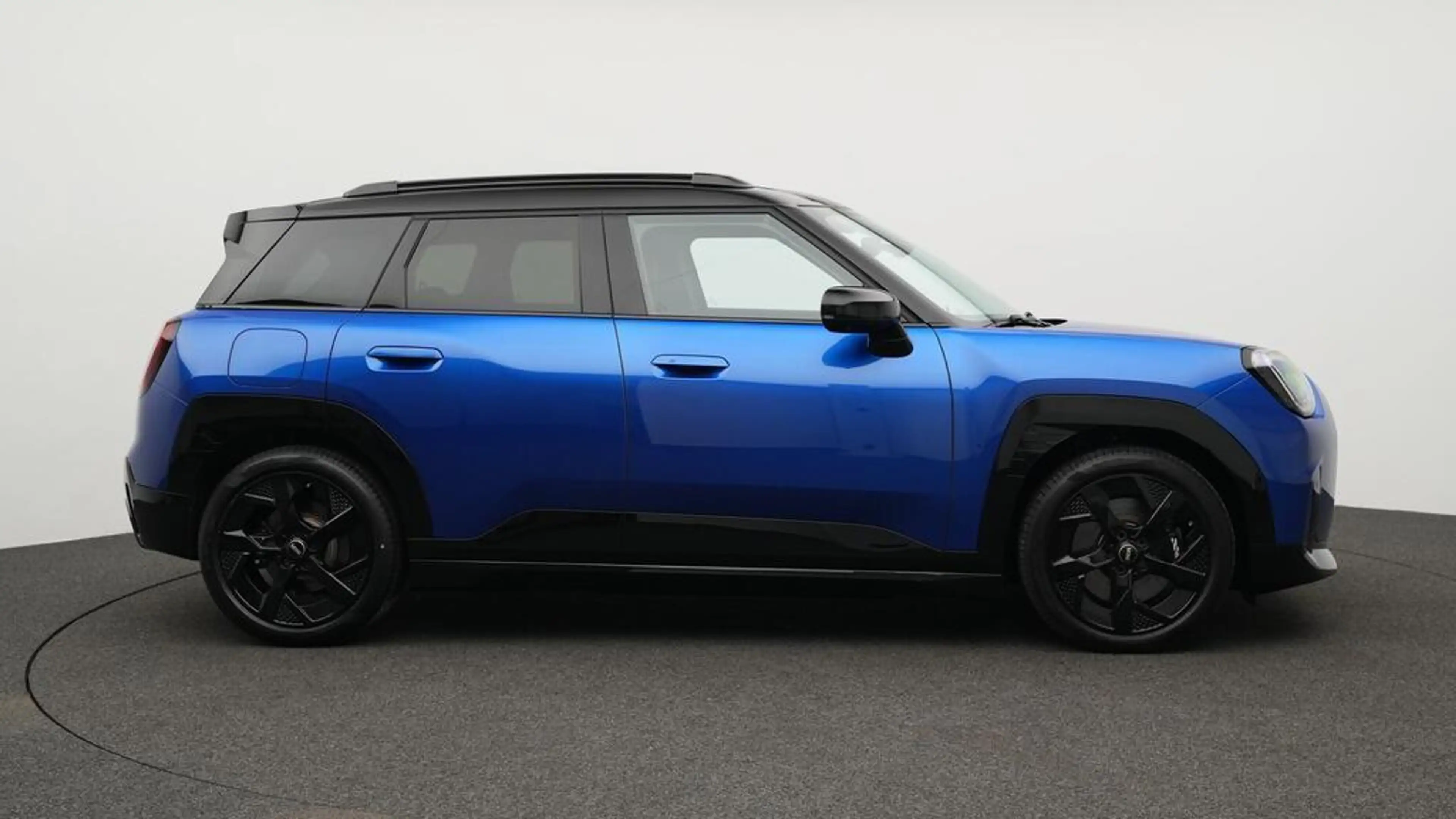 MINI Aceman John Cooper Works Trim — photo 3