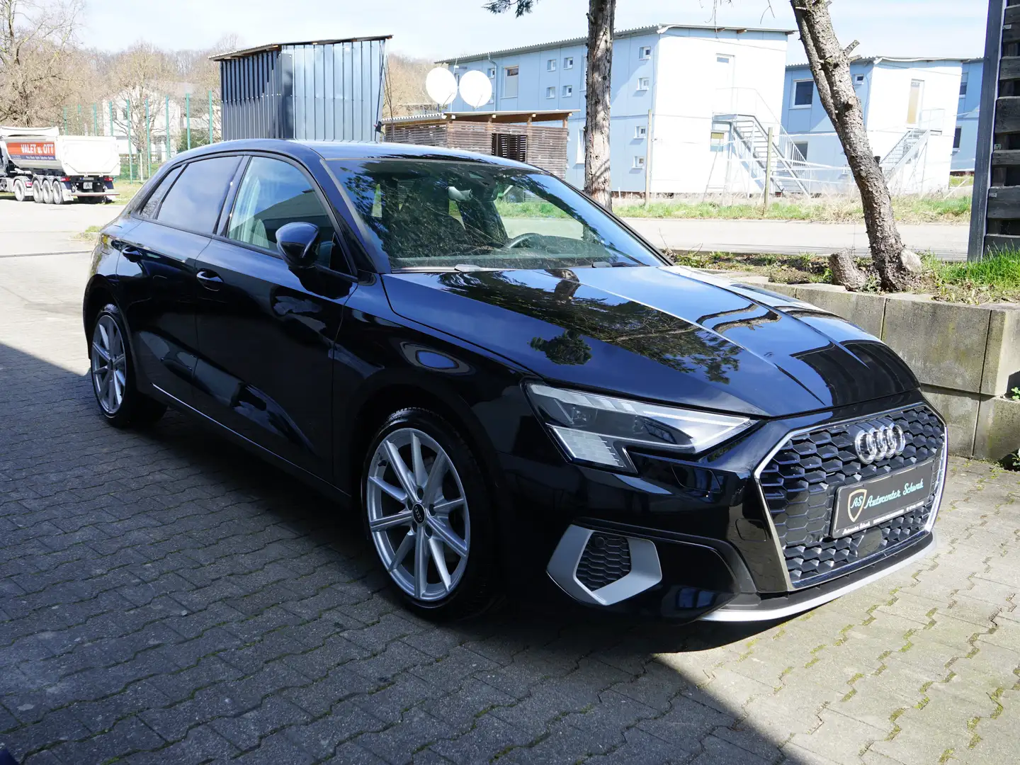 Audi A3 40TFSie advanced-S LiNE-R KAMERA-SPORTPAKET-MATRiX Schwarz - 2