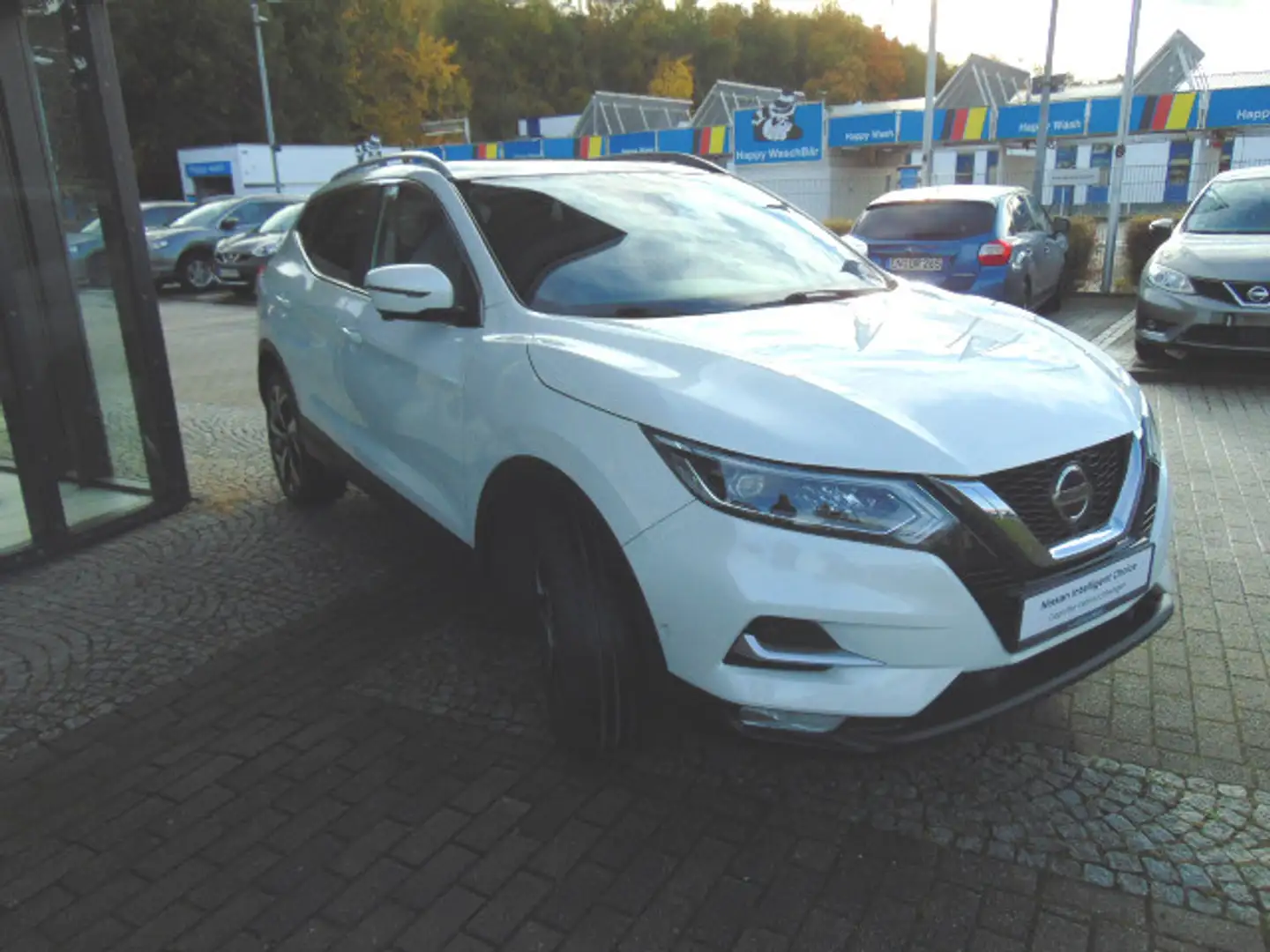 Nissan Qashqai 1.3 DIG-T MT6Tekna 360° Navi Alu19" AHK Blanc - 1
