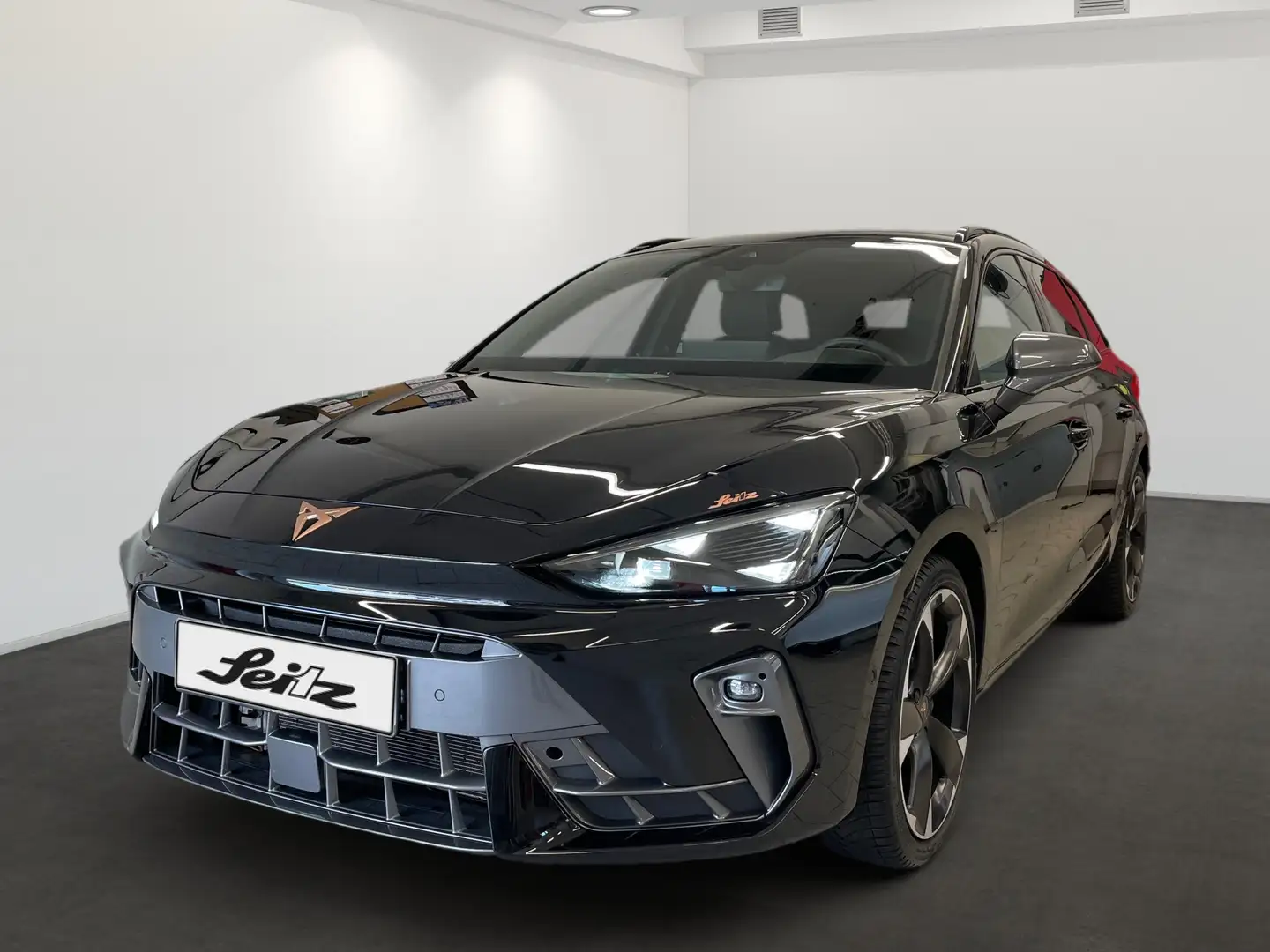 CUPRA Leon Sportstourer 1.5 eTSI *LED*KAMERA*NAVI*SITZH* Zwart - 2