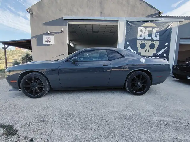Dodge Challenger 3.6 V6 SXT Plus 305cv at8