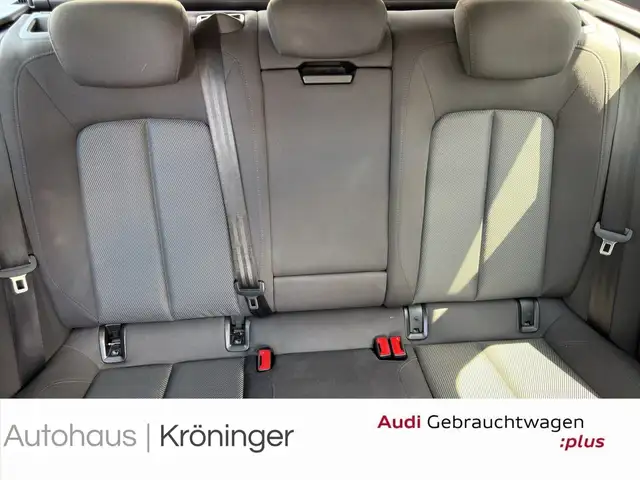 Audi A6 view 10