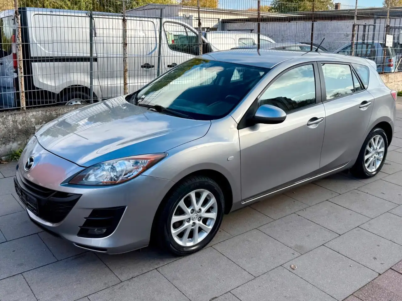 Mazda 3