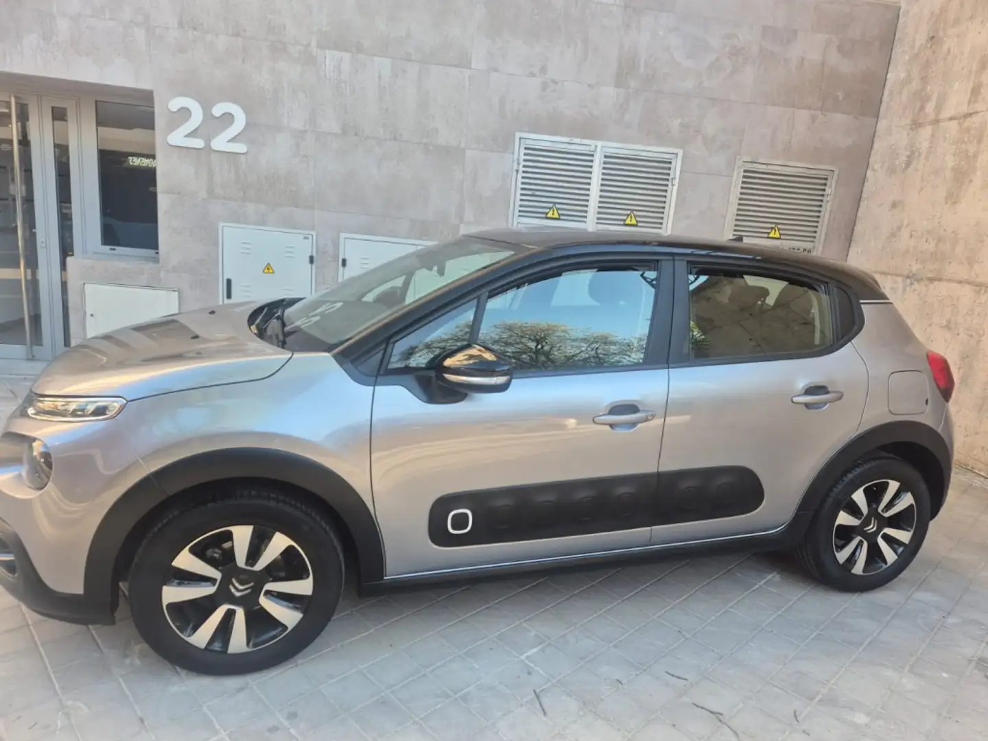 Citroen C3 1.2 PureTech S&S Feel 83 Gris - 2