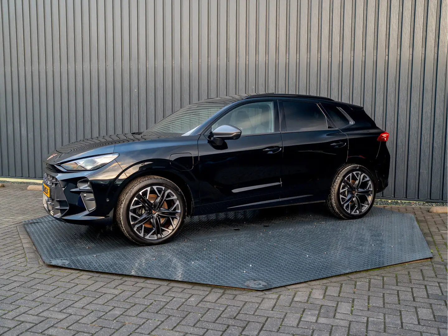 CUPRA Terramar 1.5 TSI e-Hybrid VZ Performance | Sennheiser | 360 Zwart - 2