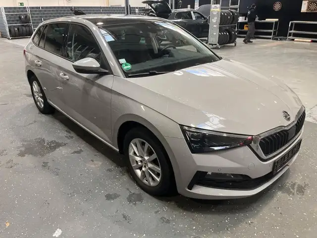 Skoda Scala Ambition 1.6 TDI*PANO*AHK*SHZ*LED*