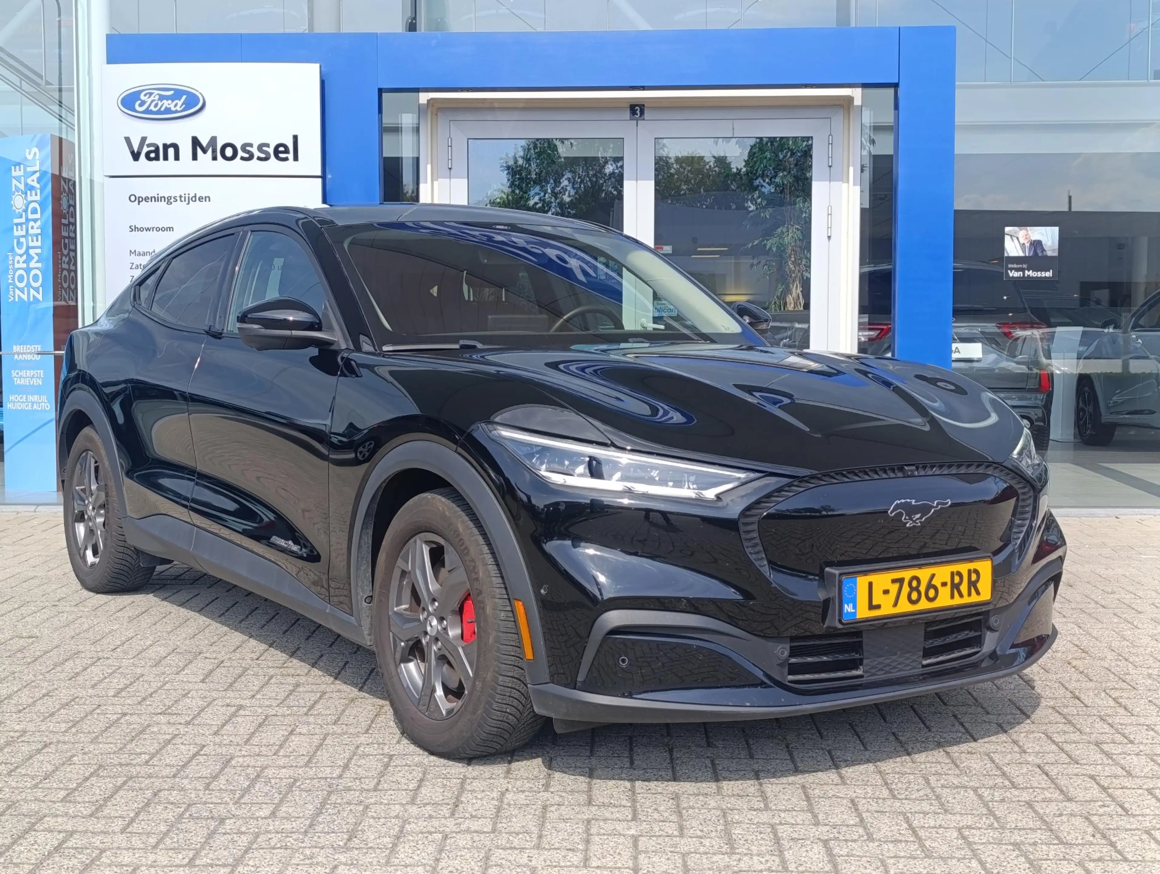 Ford Mustang Mach-E Extended RWD 98 kWh | Dealeronderhouden | Originee — photo 2