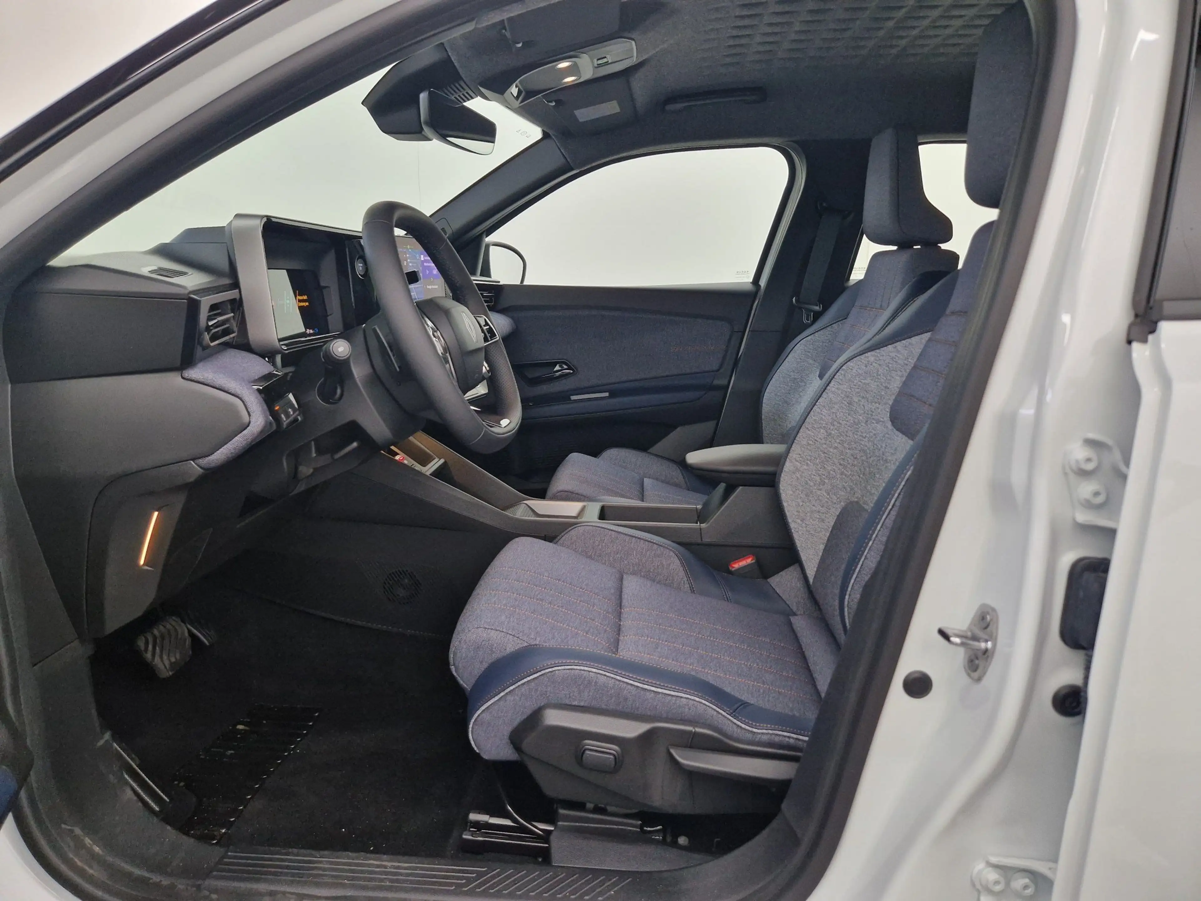 Renault R 4 E-Tech Techno 150 Comfort Range — photo 8