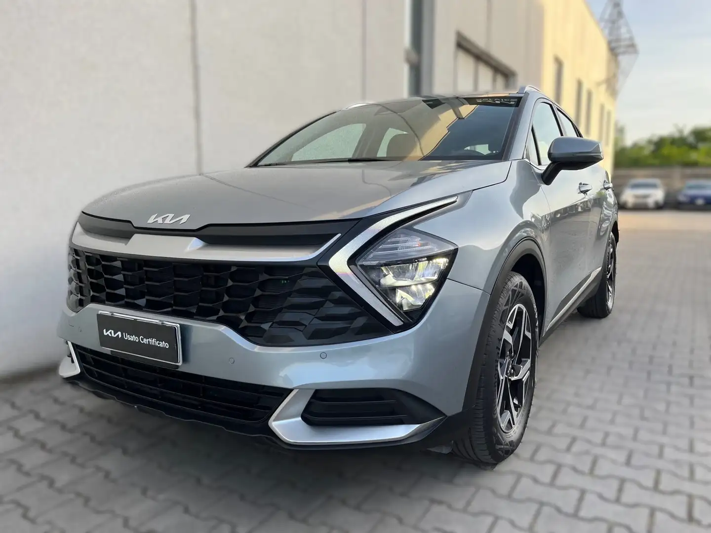 Kia Sportage 1.6 TGDi MHEV Business (Mild Hybrid) Grigio - 1