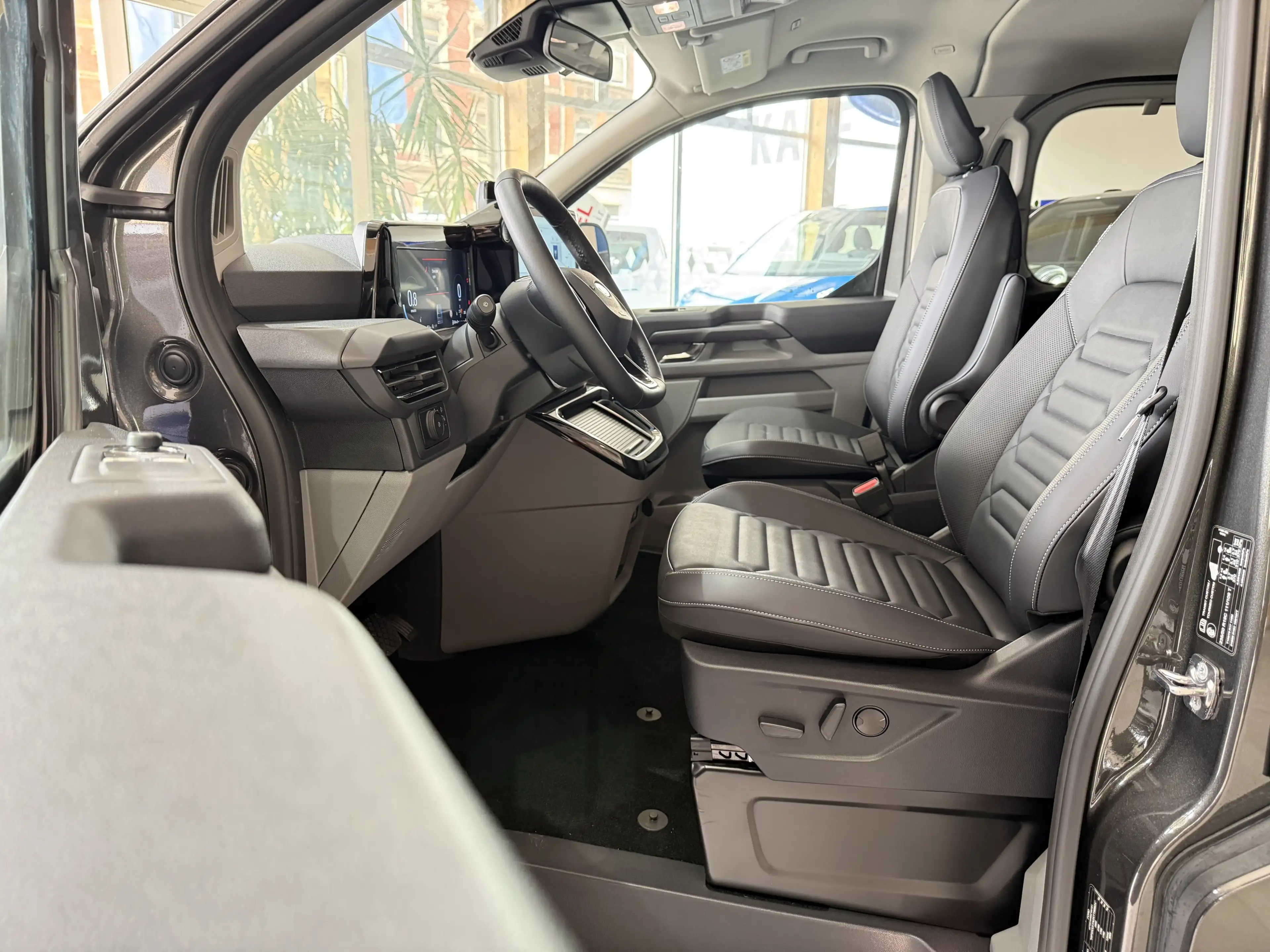 Ford Tourneo Custom Titanium X AWD elek. AHK / 70L Tank — photo 10