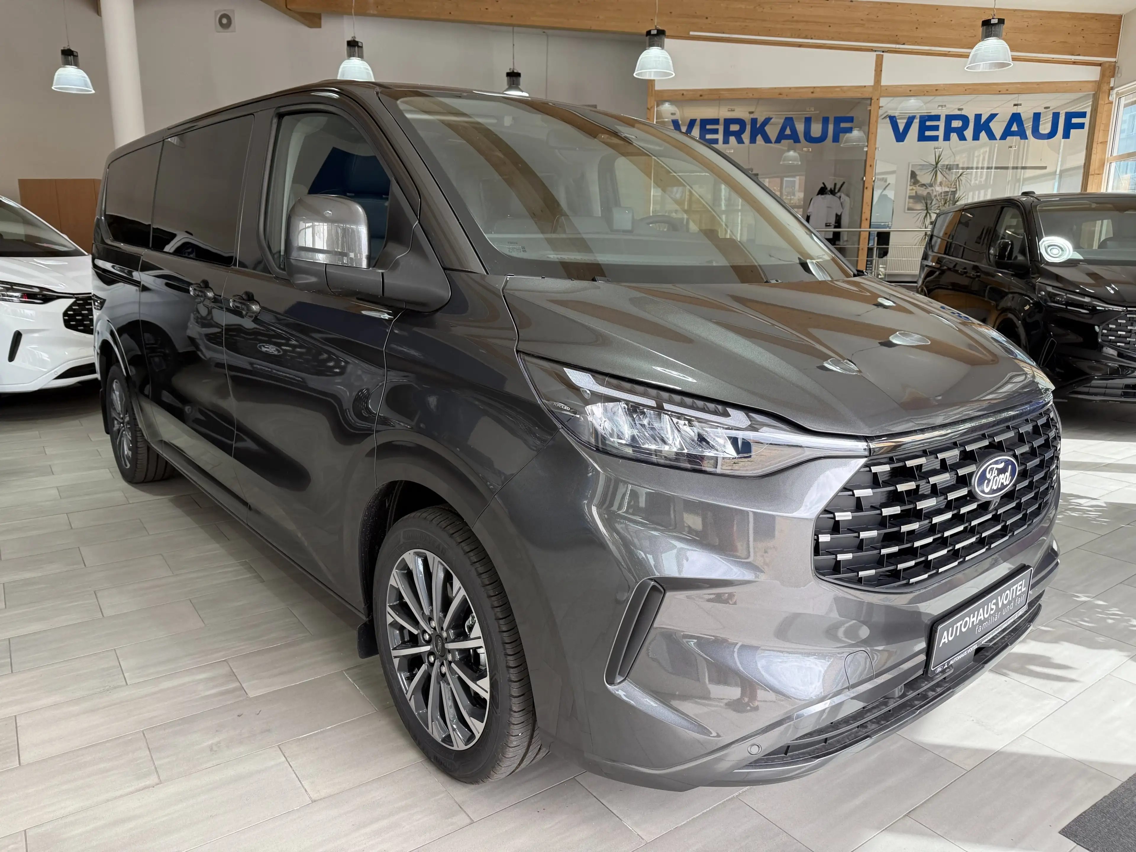 Ford Tourneo Custom Titanium X AWD elek. AHK / 70L Tank — photo 3