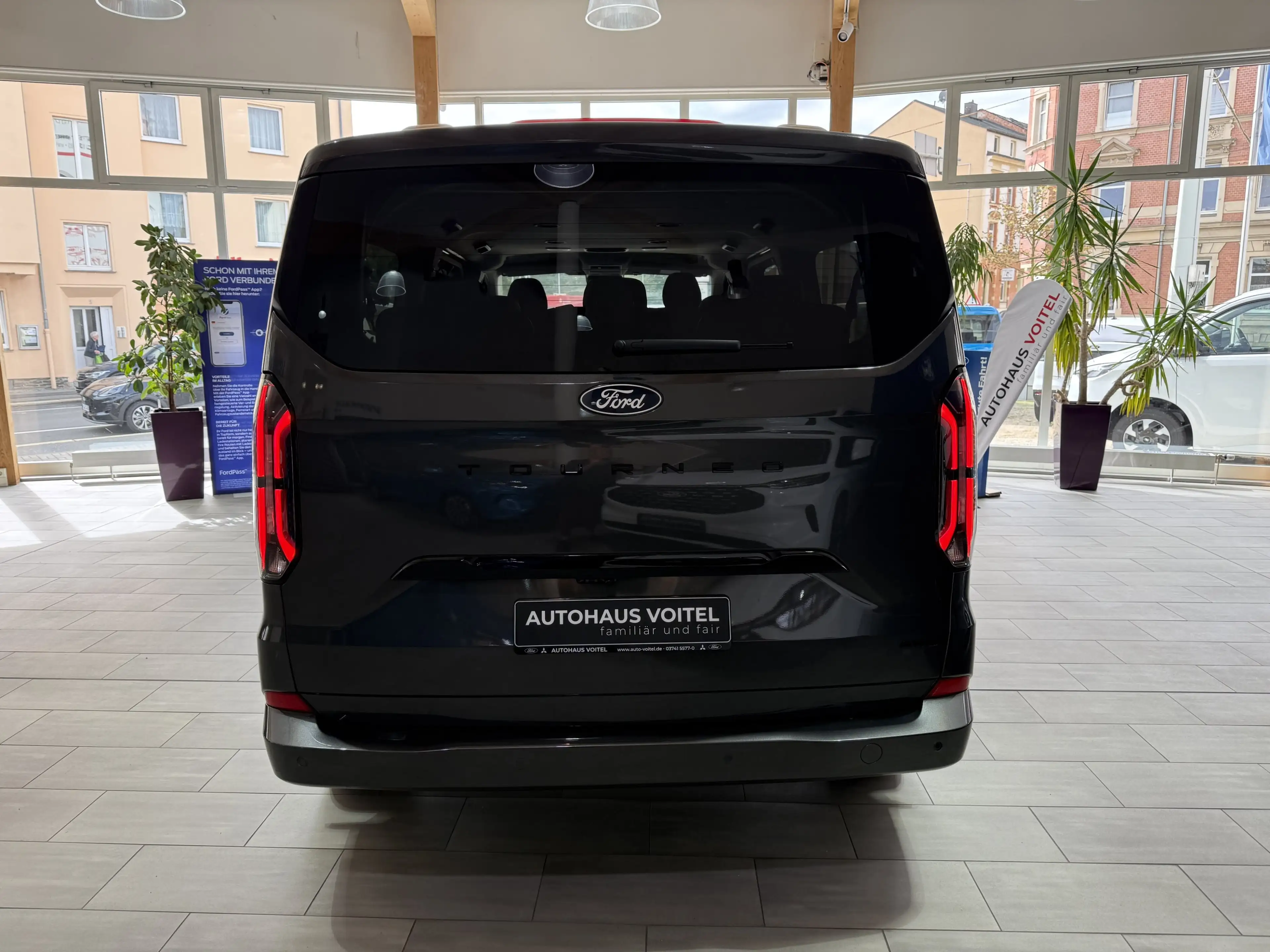 Ford Tourneo Custom Titanium X AWD elek. AHK / 70L Tank — photo 6