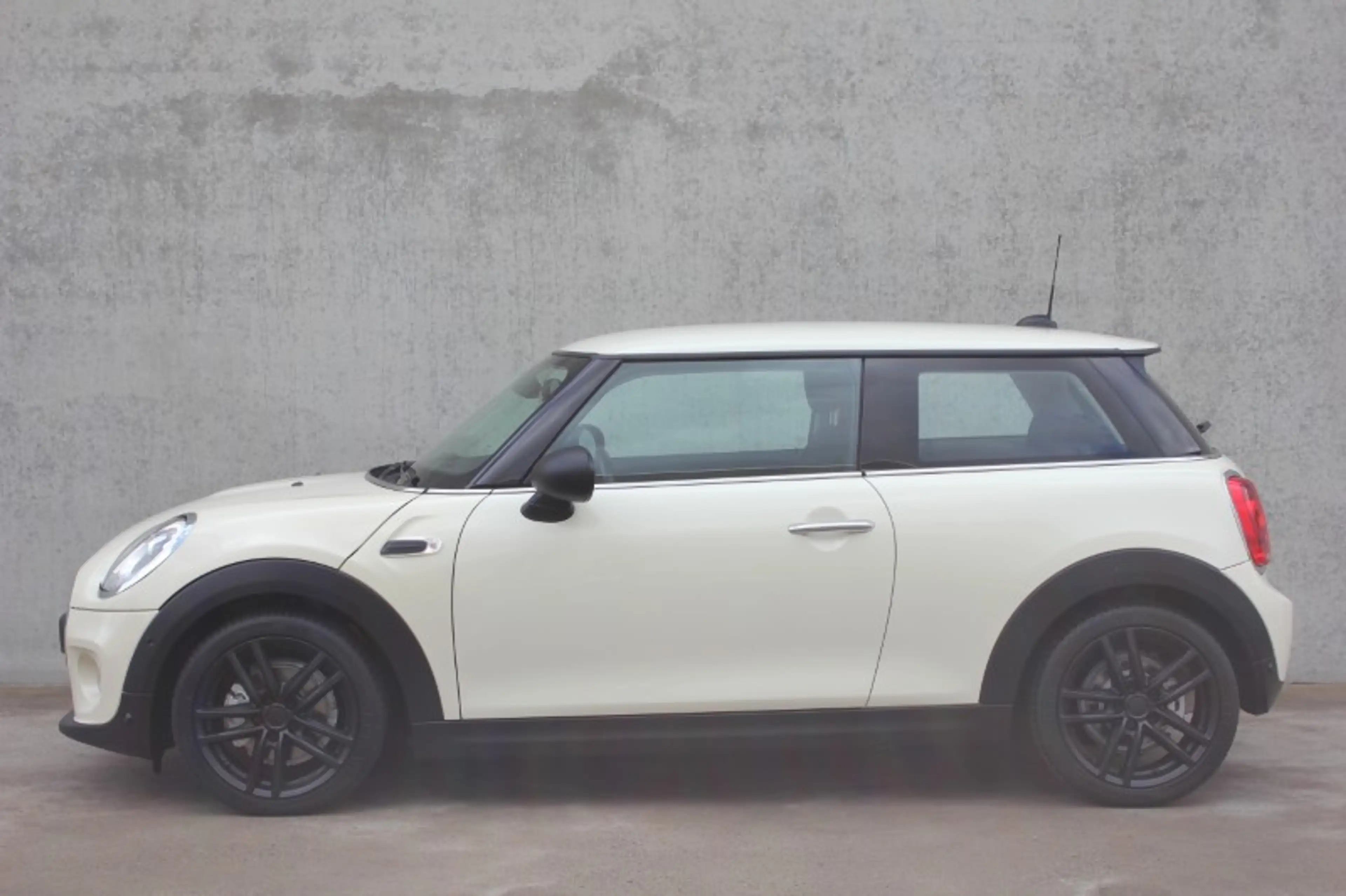 MINI One Mini 1.2 One/Navi/Multistuur/Cruise control... — photo 3