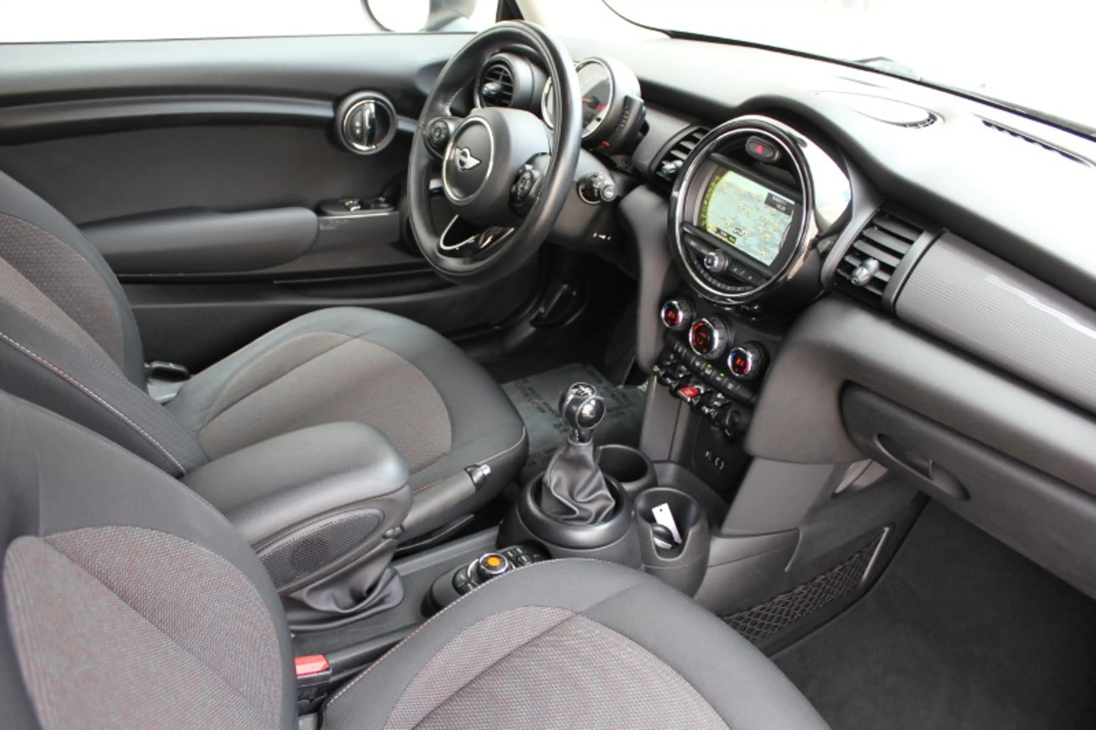 MINI One Mini 1.2 One/Navi/Multistuur/Cruise control... — photo 12