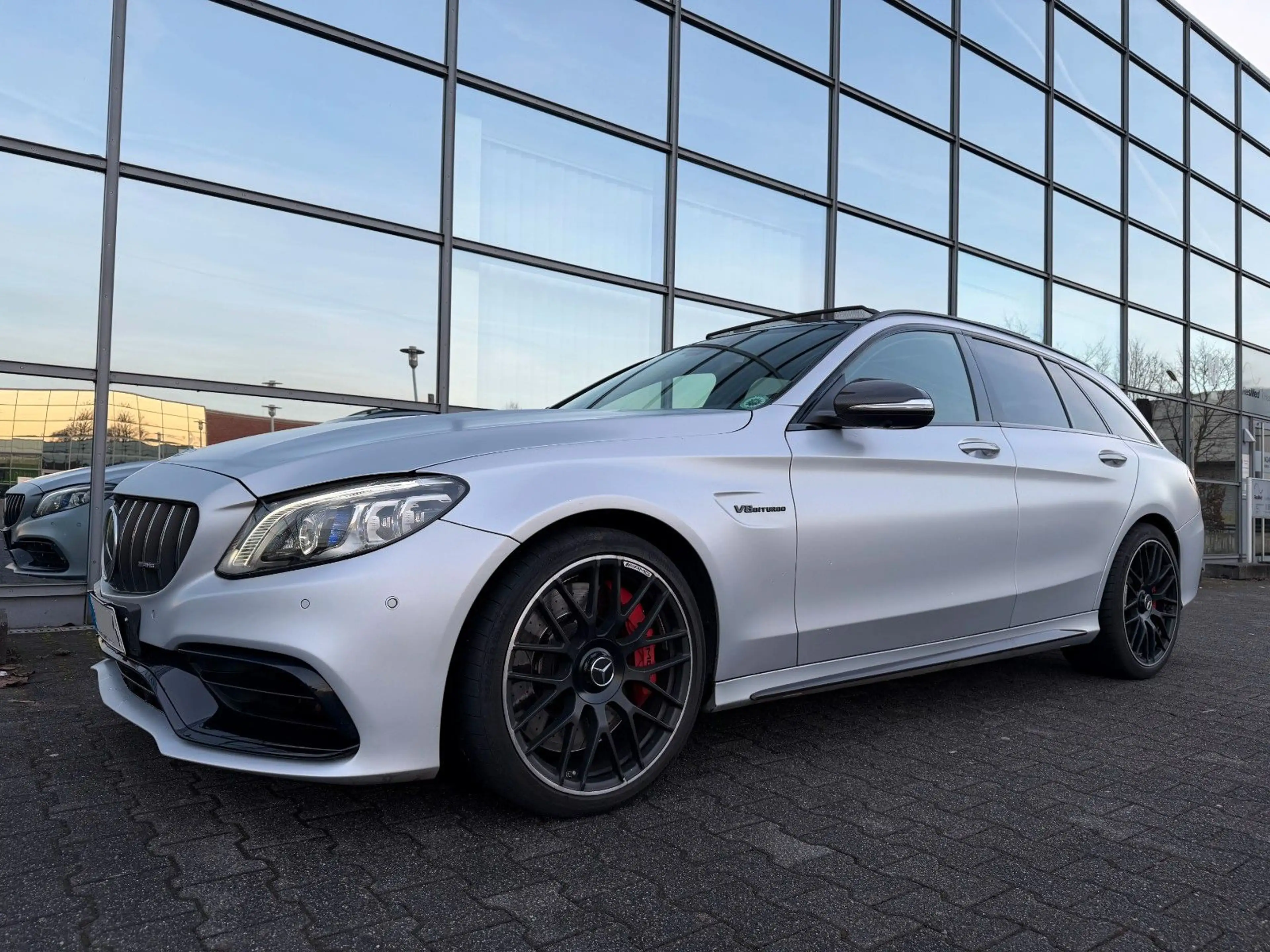 Mercedes-Benz C 63 AMG C 63 s AMG Designo Kamera Klappe DE — photo 11