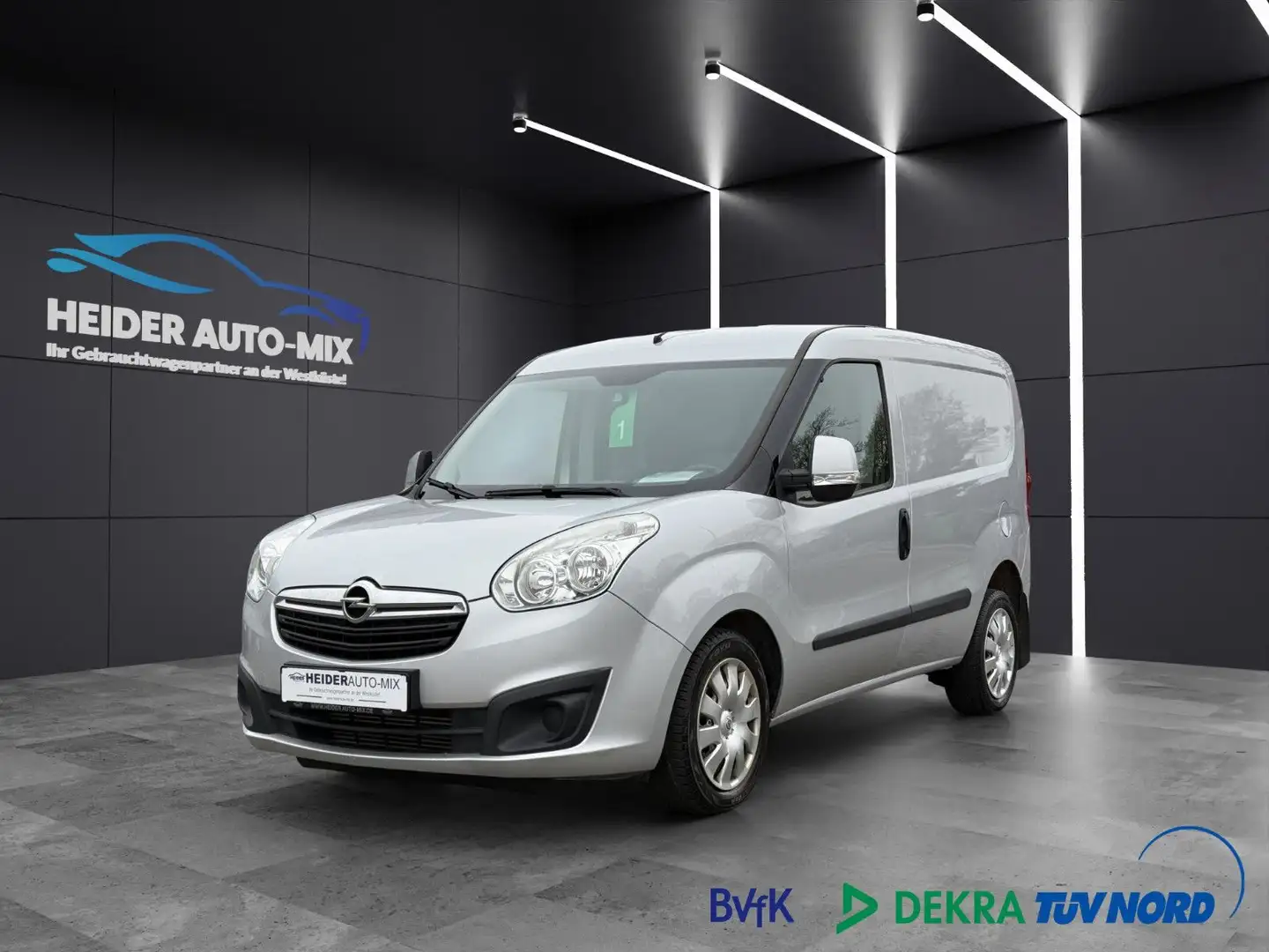 Opel Combo D Kasten L1H1 1.HAND|TEMPOMAT|KLIMA|HU NEU Silber - 1
