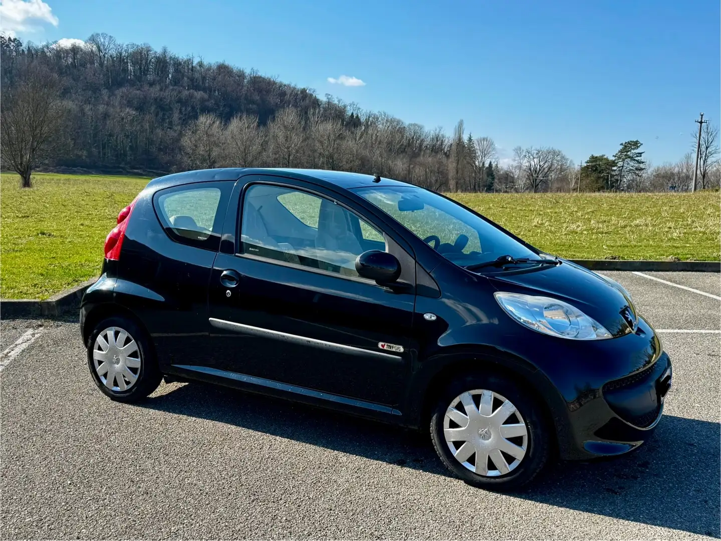 Peugeot 107 107 2005 3p 1.0 12v Sweet Years Nero - 1