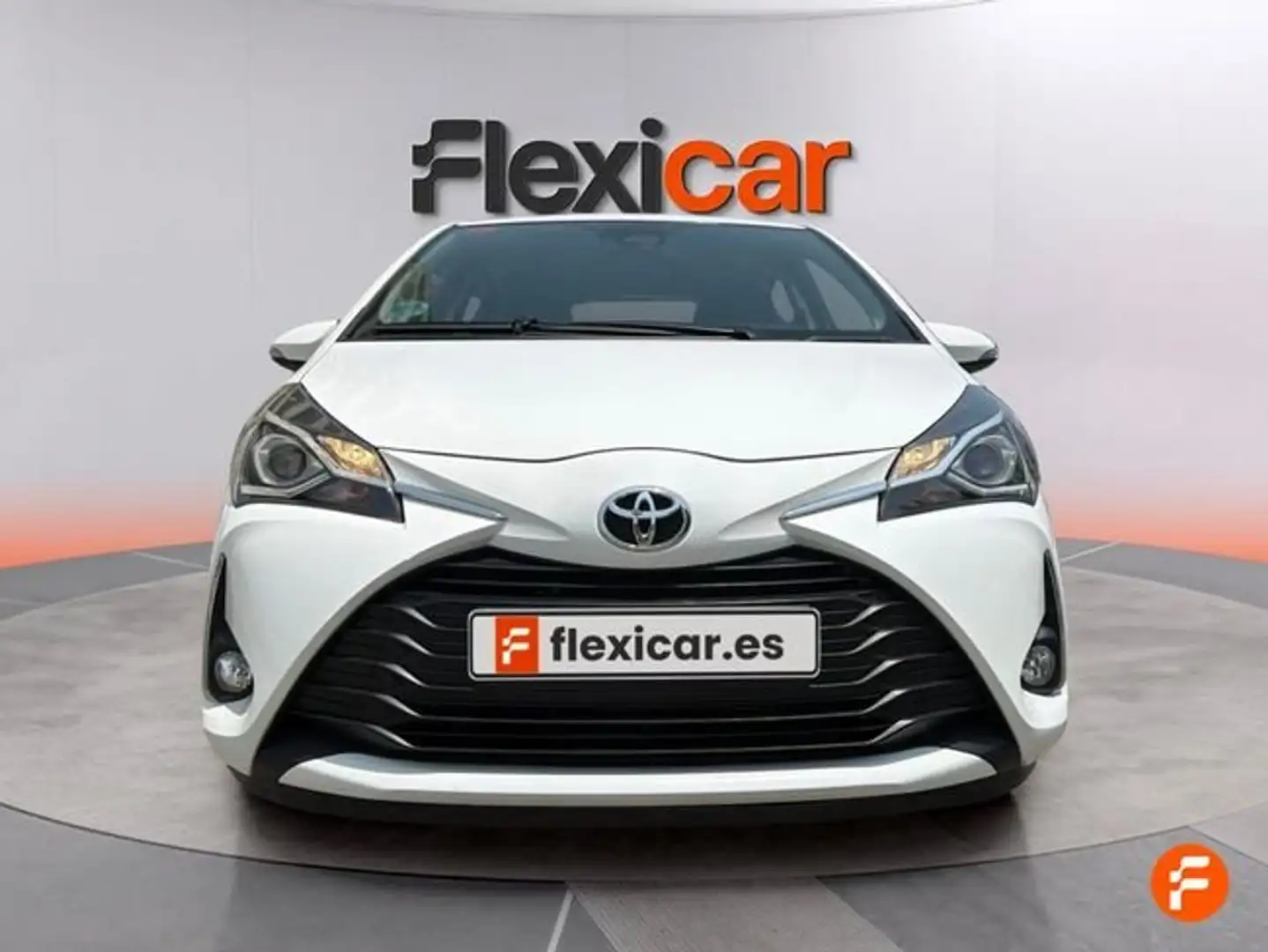 Toyota Yaris 1.0 Active Blanco - 2