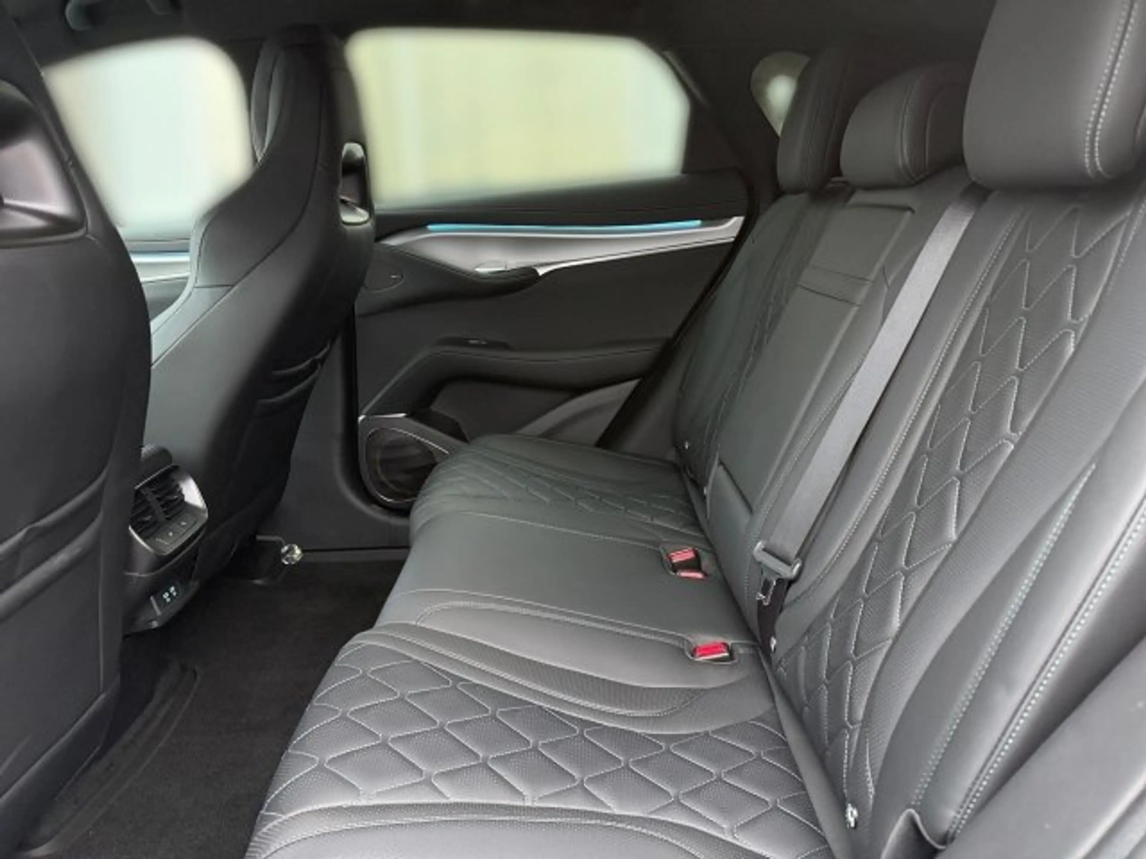 BYD Sealion 7 Excellence AWD — photo 6