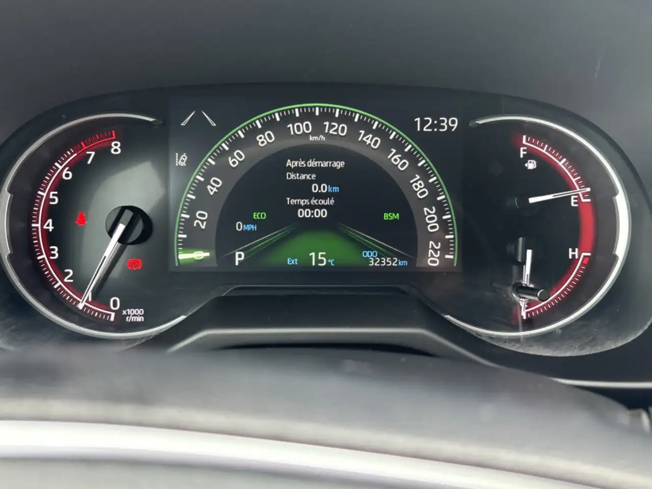 Toyota RAV 4 снимка Toyota RAV 4