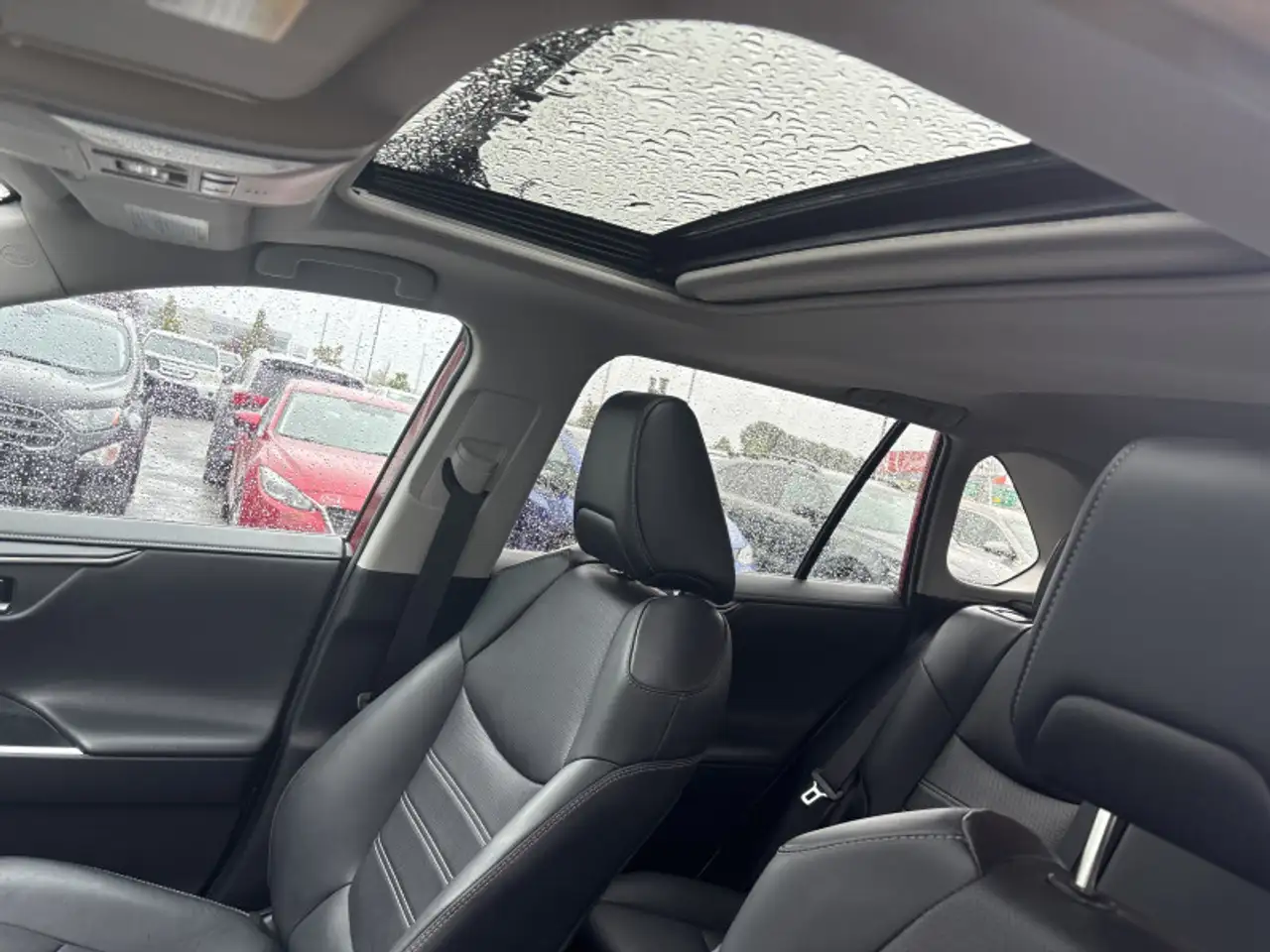 Toyota RAV 4 снимка Toyota RAV 4