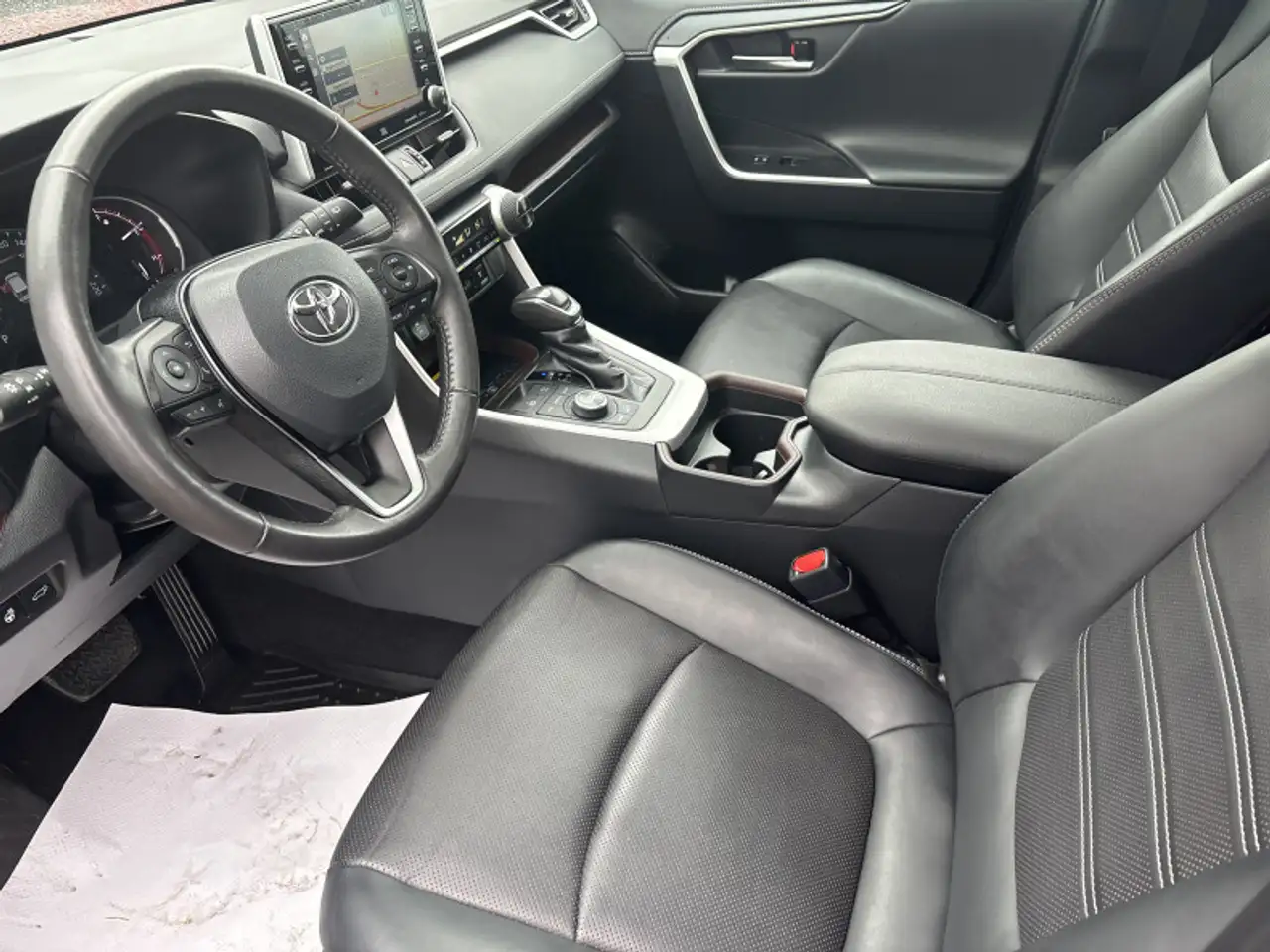 Toyota RAV 4 снимка Toyota RAV 4