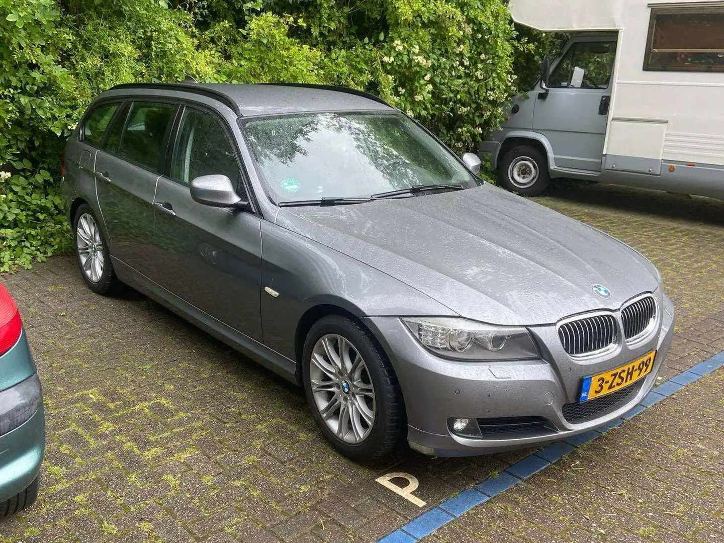 BMW 320 320 High Executive Grijs - 1