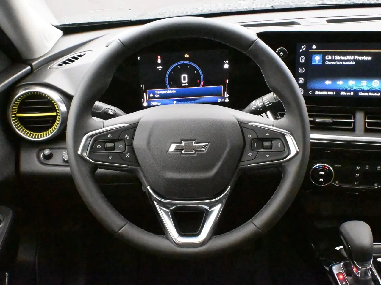 Chevrolet Trax снимка Chevrolet Trax
