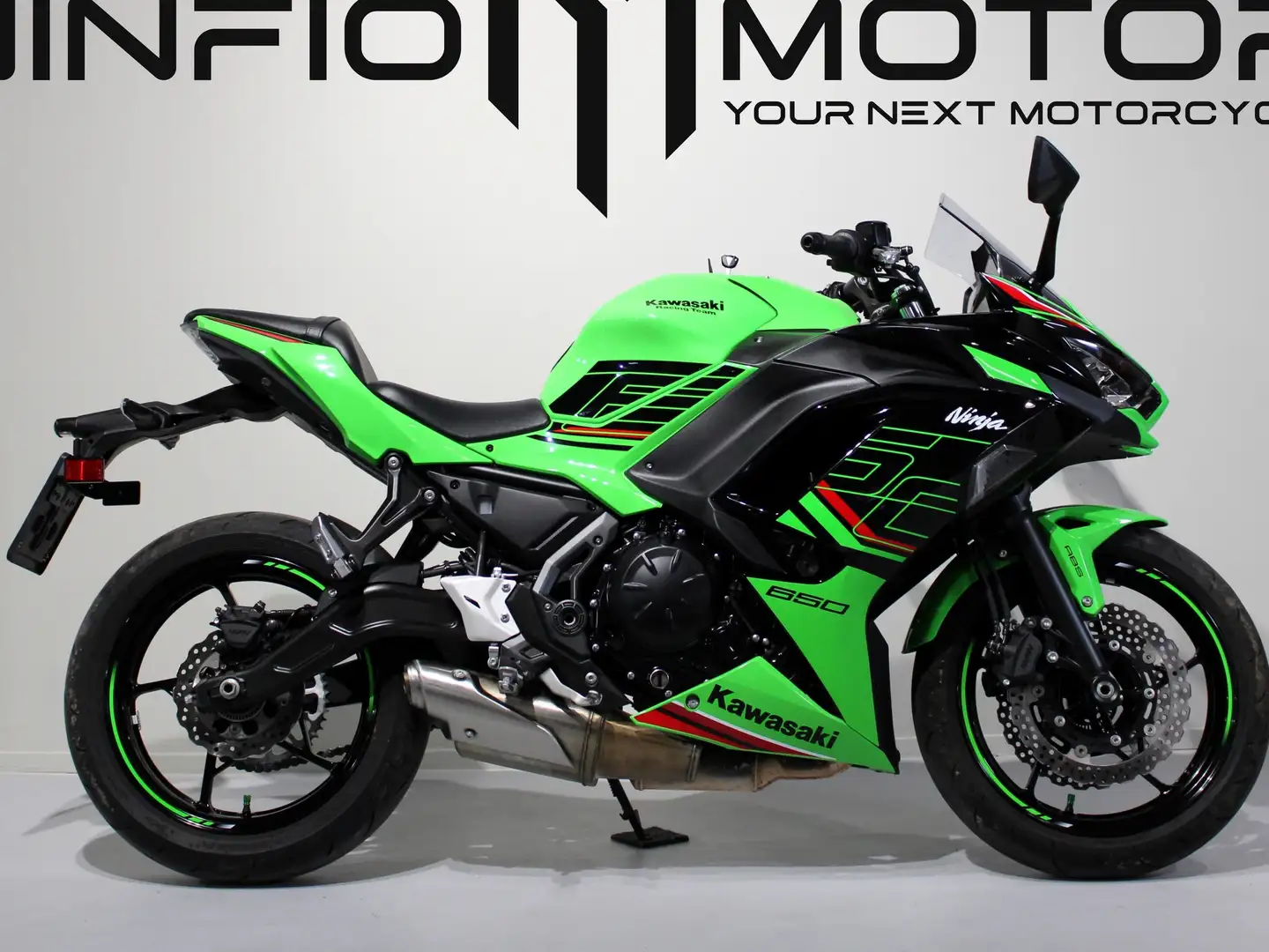 Kawasaki Ninja 650 - 1