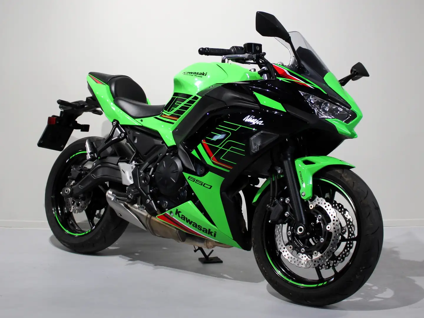 Kawasaki Ninja 650 - 2