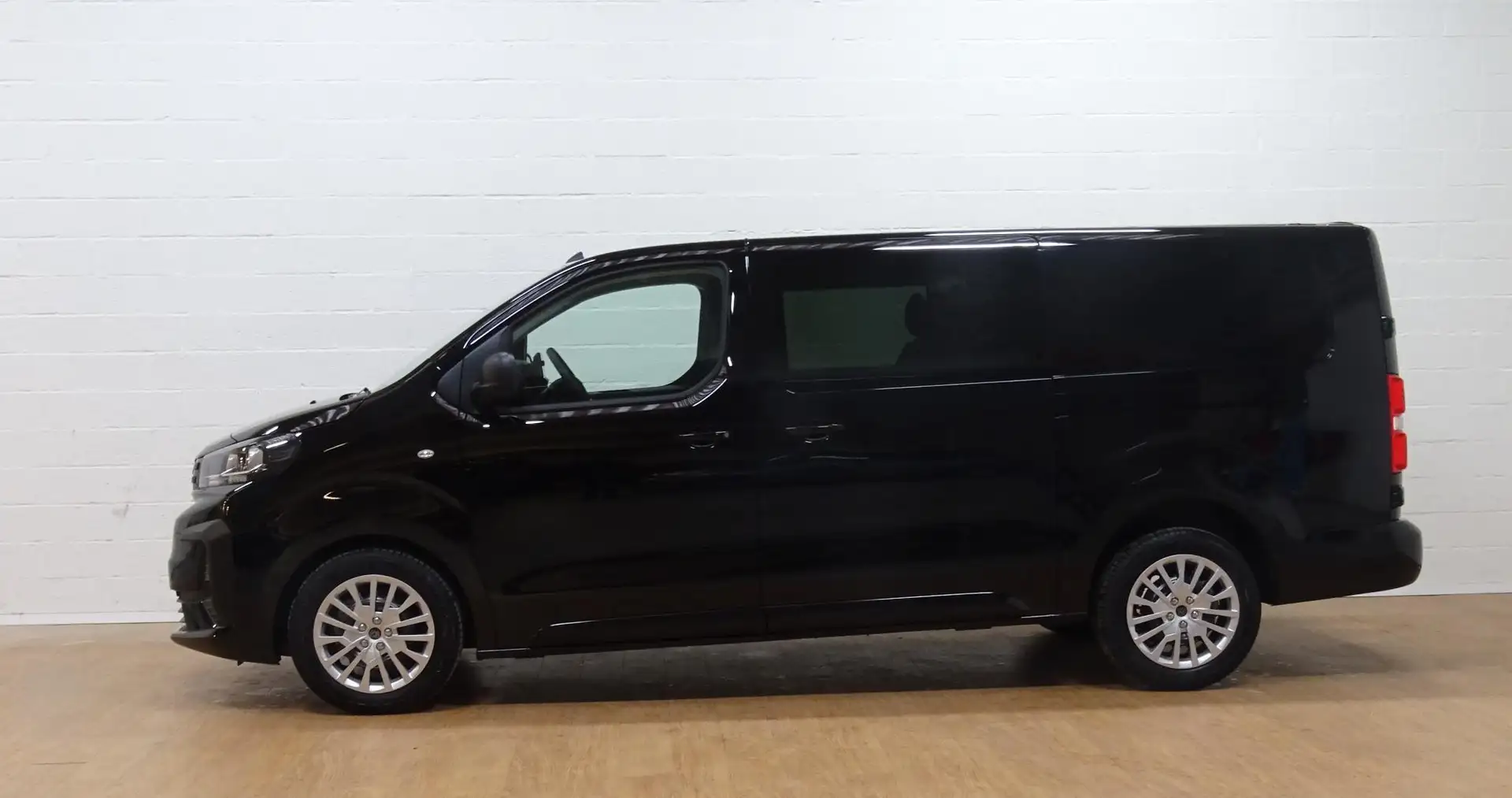 Peugeot Expert Long DC L3 2.0 BlueHDi 180 EAT8 Noir - 2