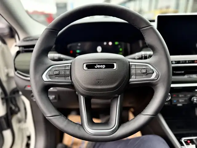 Jeep Compass view 15