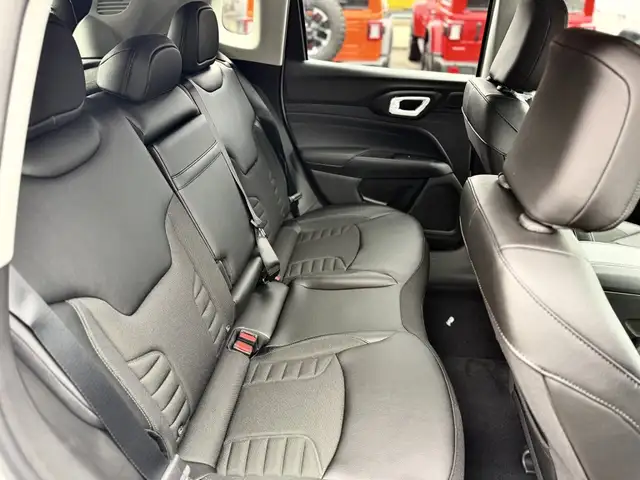 Jeep Compass view 9