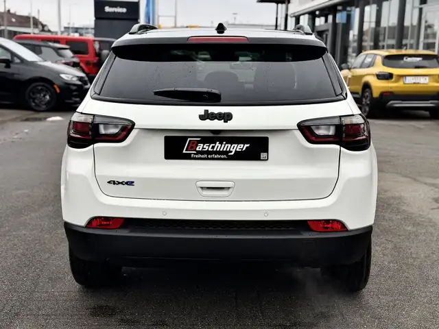 Jeep Compass view 6