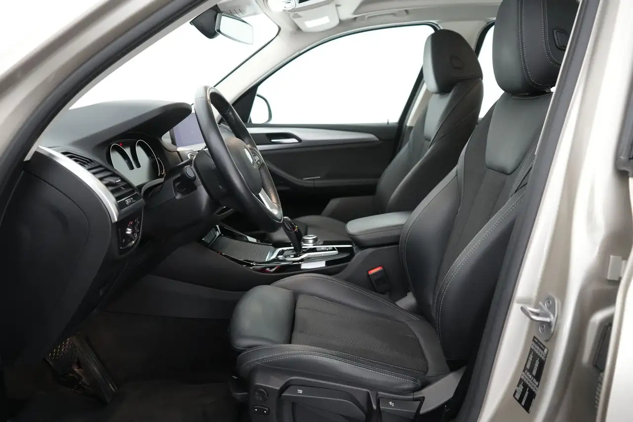 BMW X3 2.0 sDrive18dA Corporate LEDER/STOF LED GPS PDC Ve, миниатюра 17