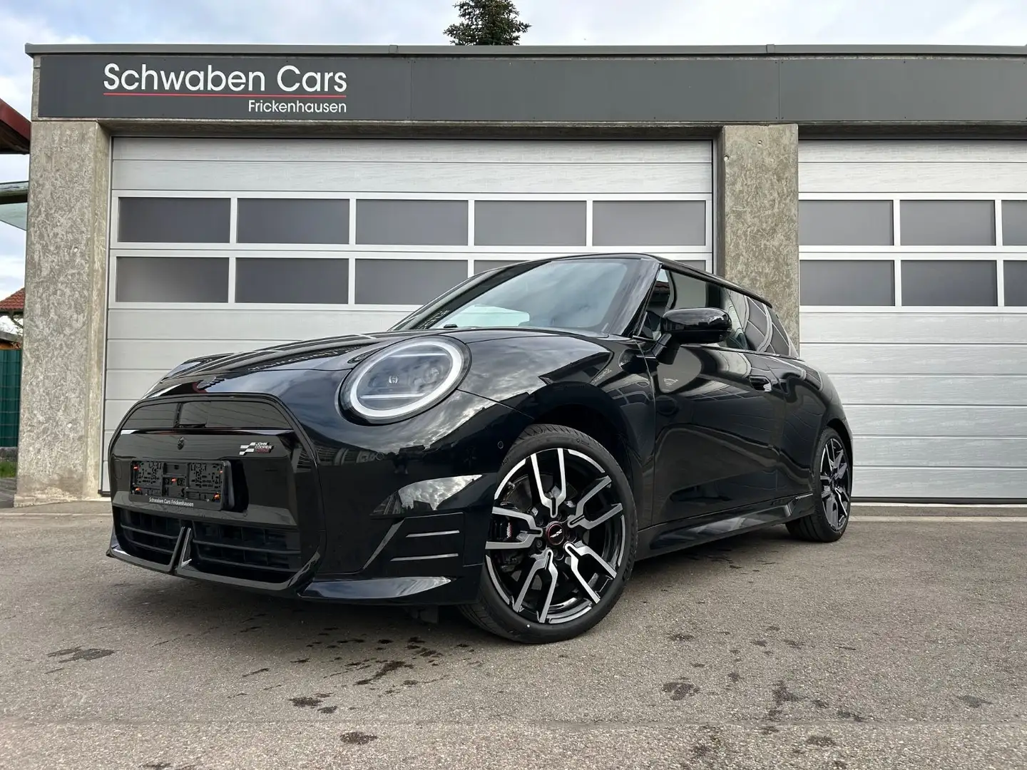 MINI Cooper SE JOHN COOPER WORKS XL HUD ACC H&K Pano Schwarz - 2