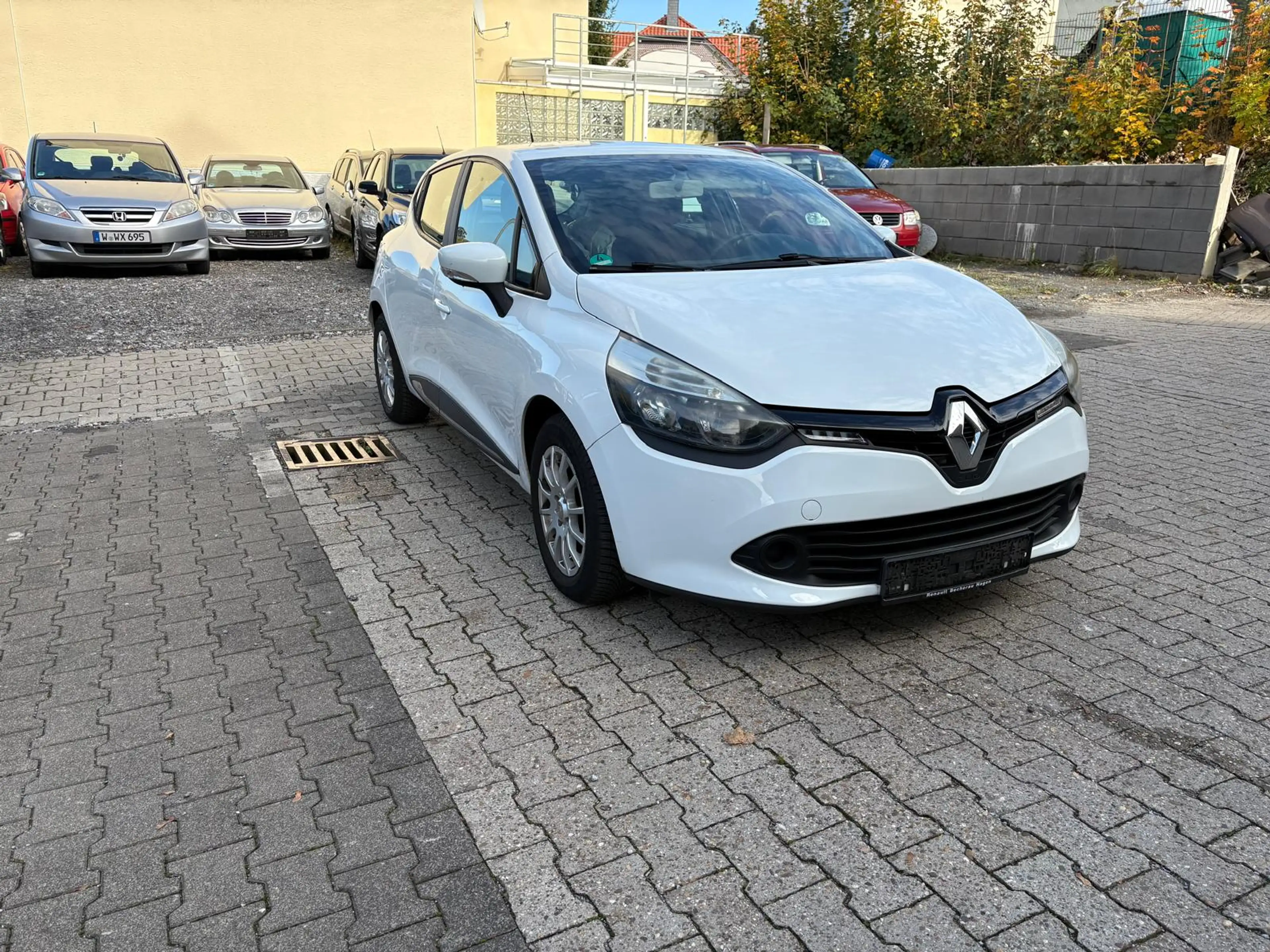 Renault Clio Expression — photo 13
