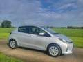 Toyota Yaris 1.5 Full Hybrid Aspiration 85dkmNAP afn trekhaak c Gris - thumbnail 25