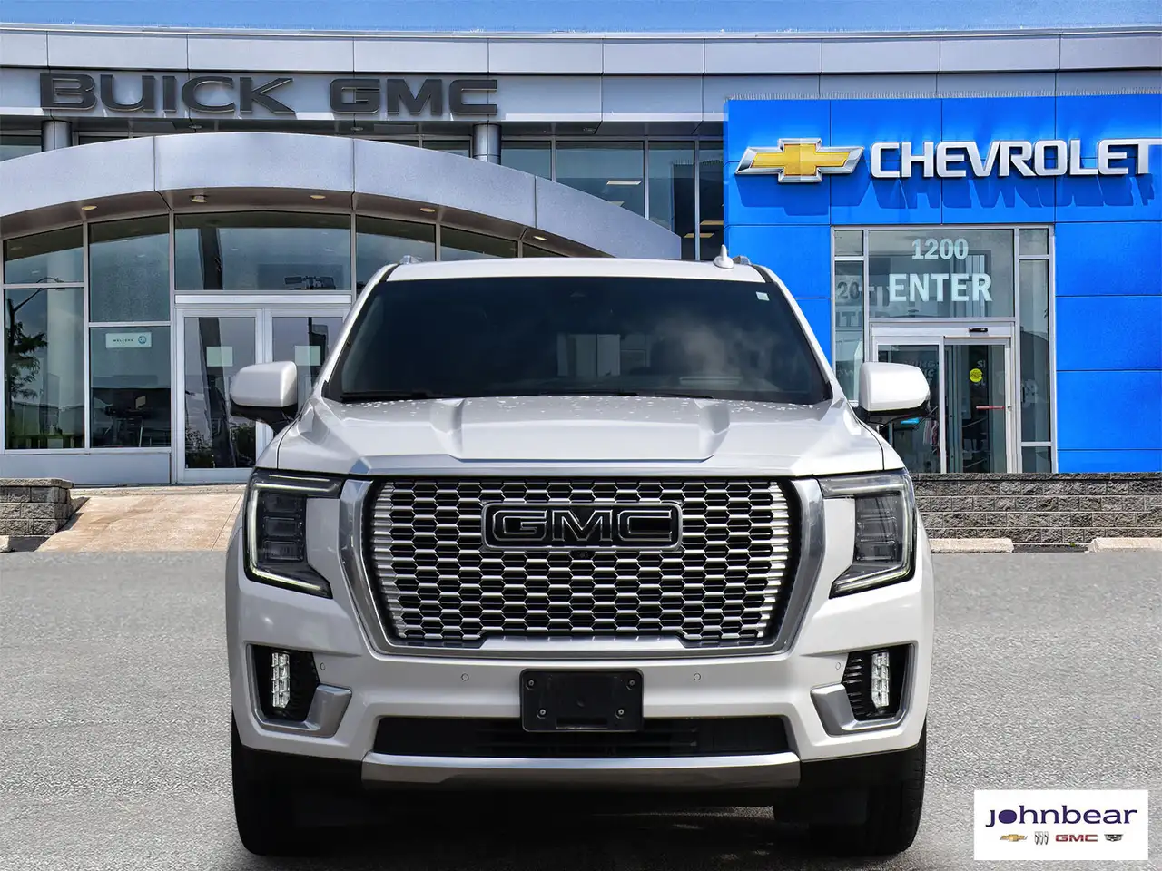 GMC Yukon снимка GMC Yukon