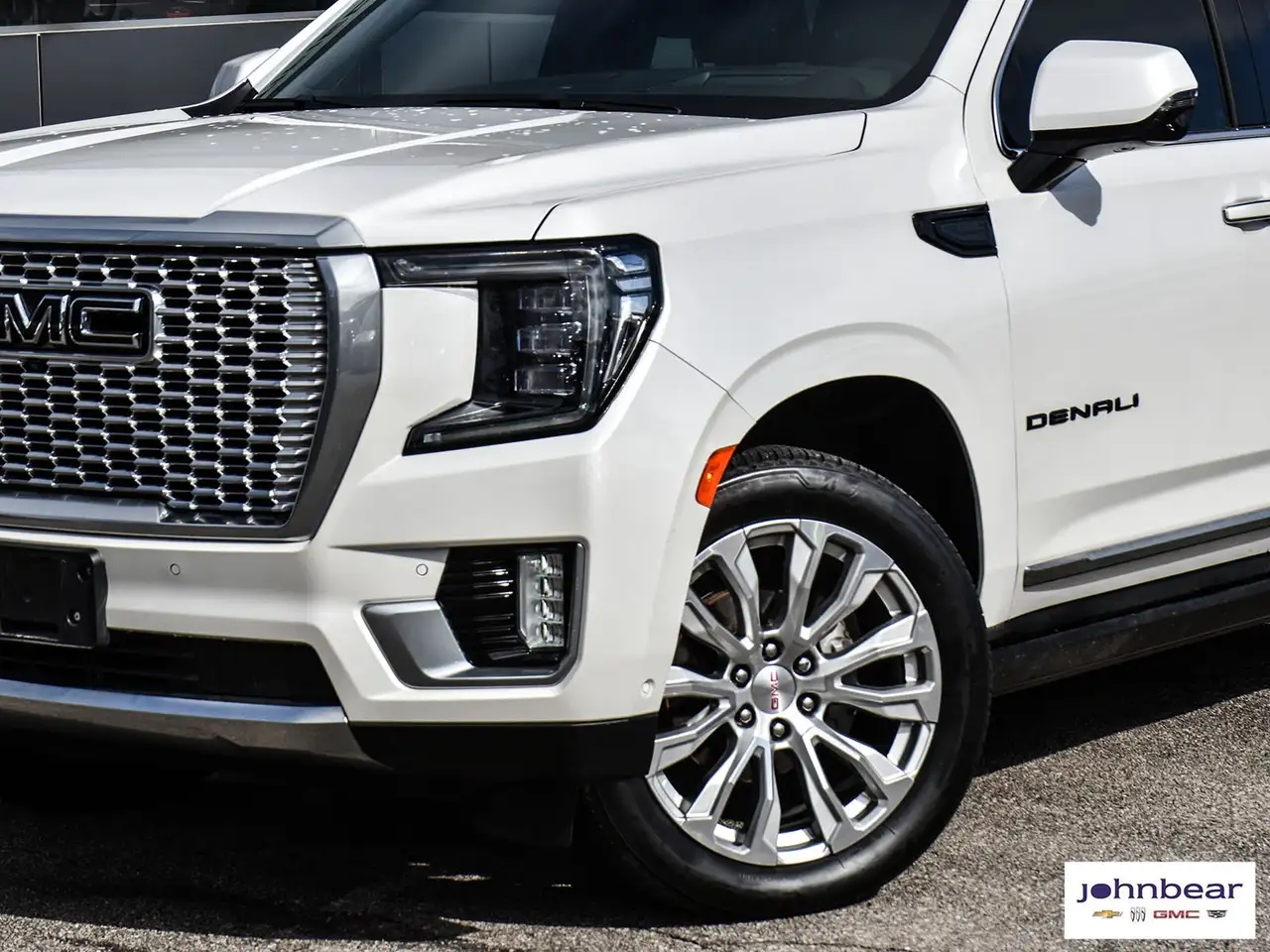 GMC Yukon снимка GMC Yukon