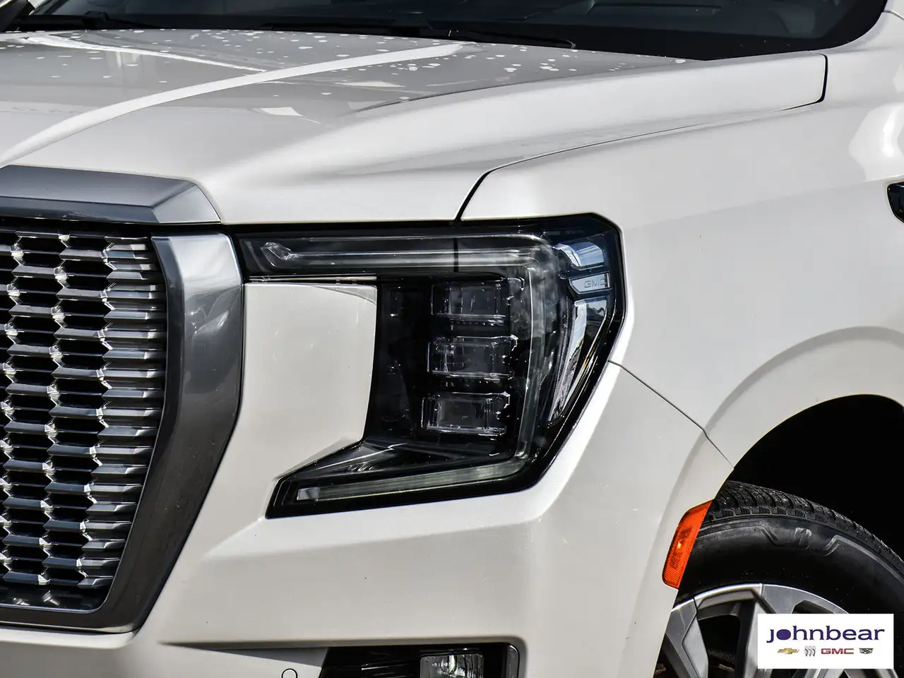 GMC Yukon снимка GMC Yukon